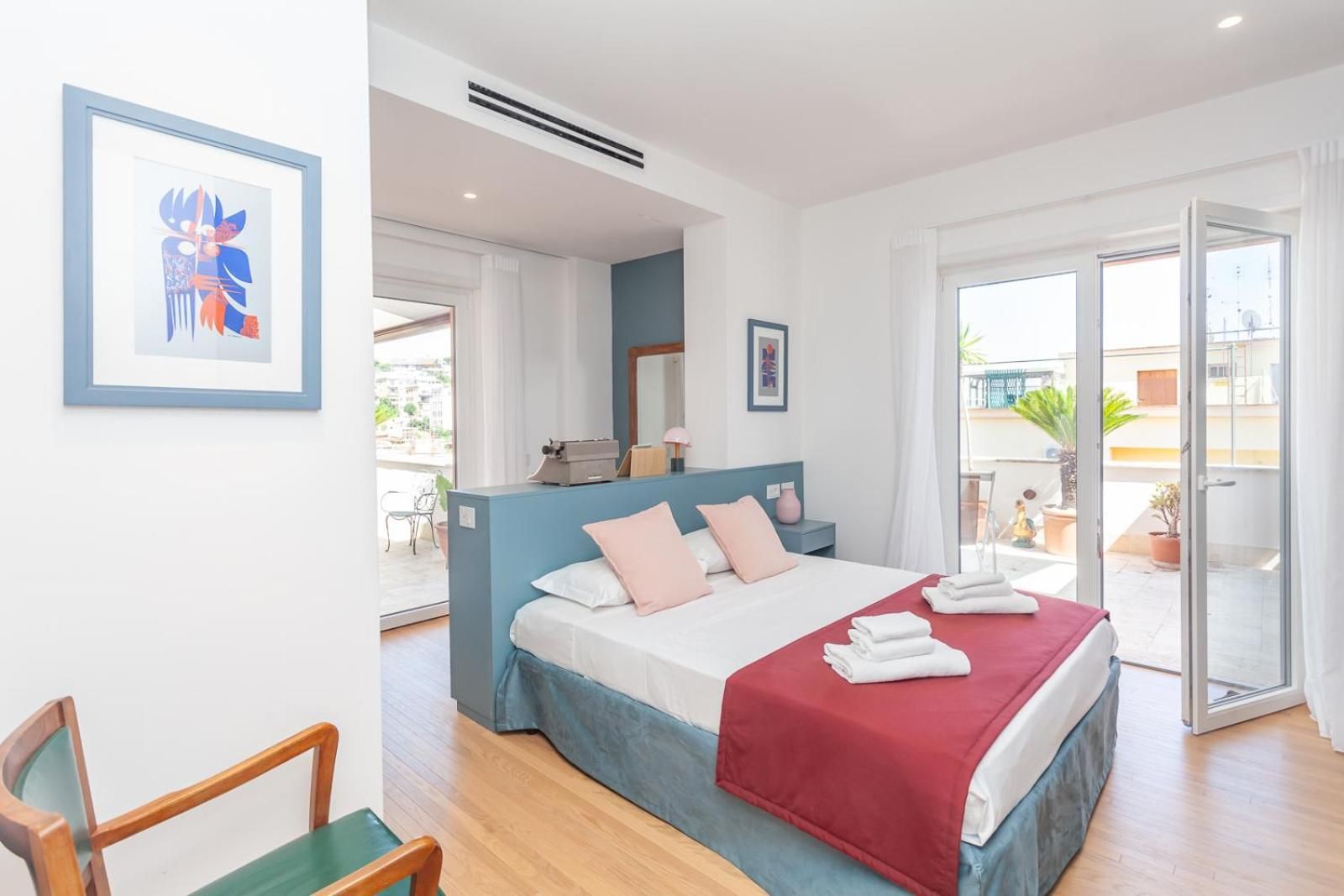 Superior King Room