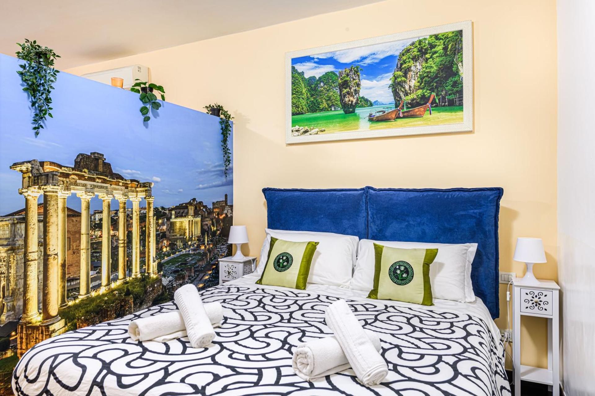 Deluxe One-Bedroom Apartment