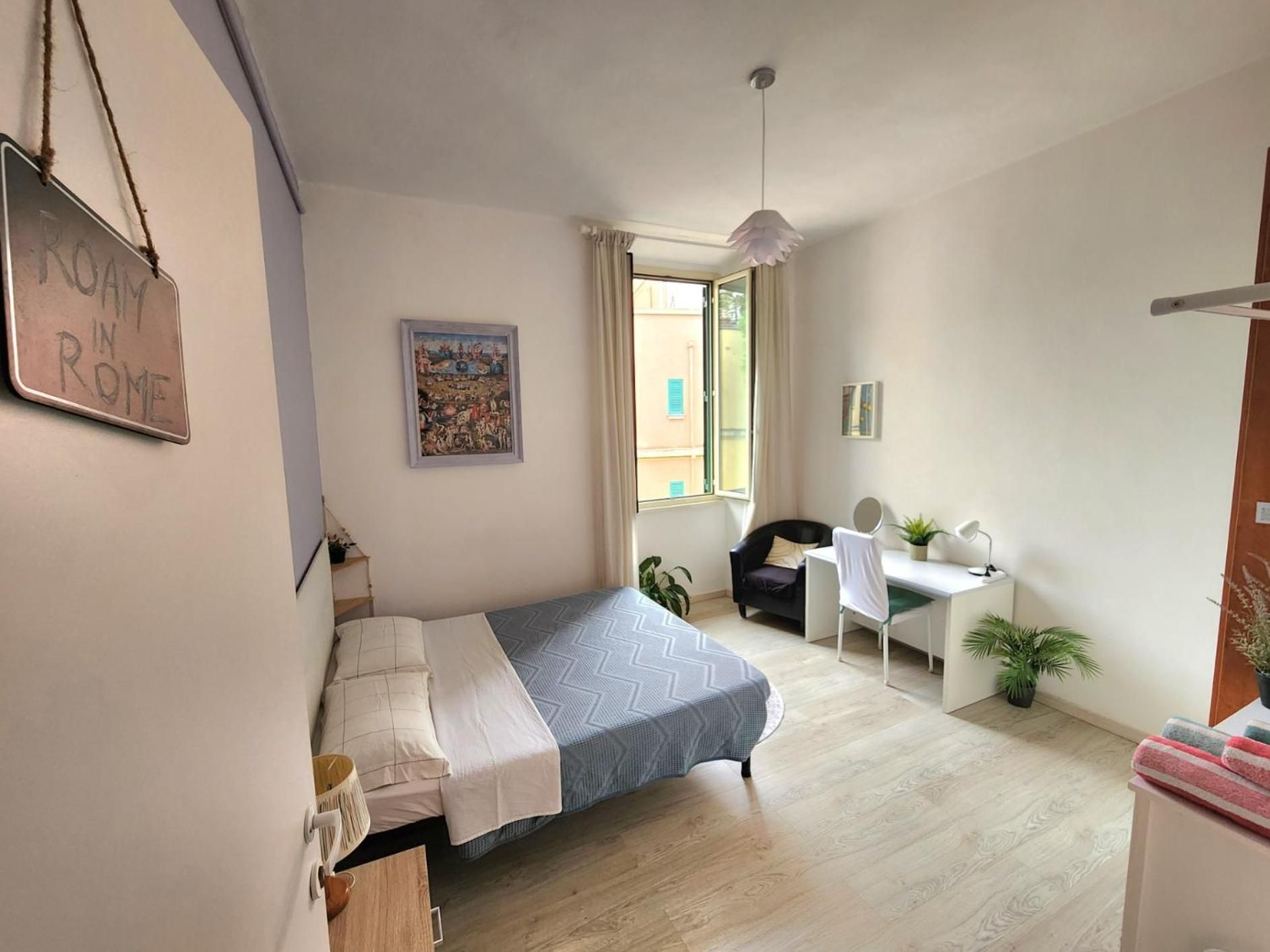 Standard Double Room with Shared Bathroom