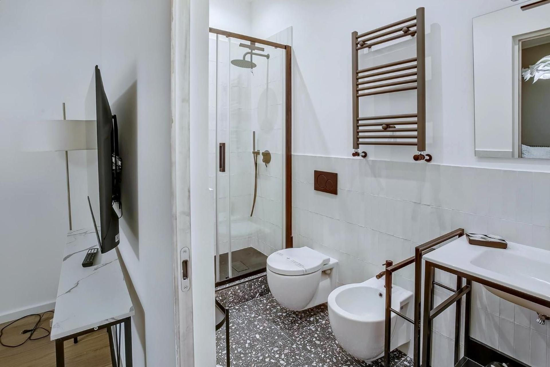 Cereate Suites Two-Bedroom Deluxe Apartment with Balcony 2