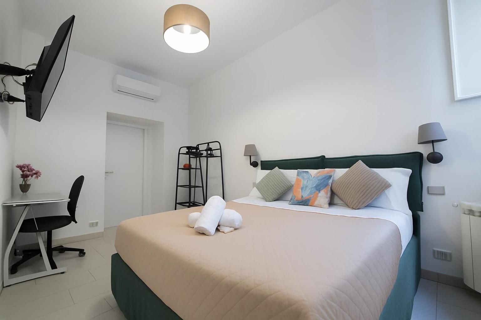 Large Double Room