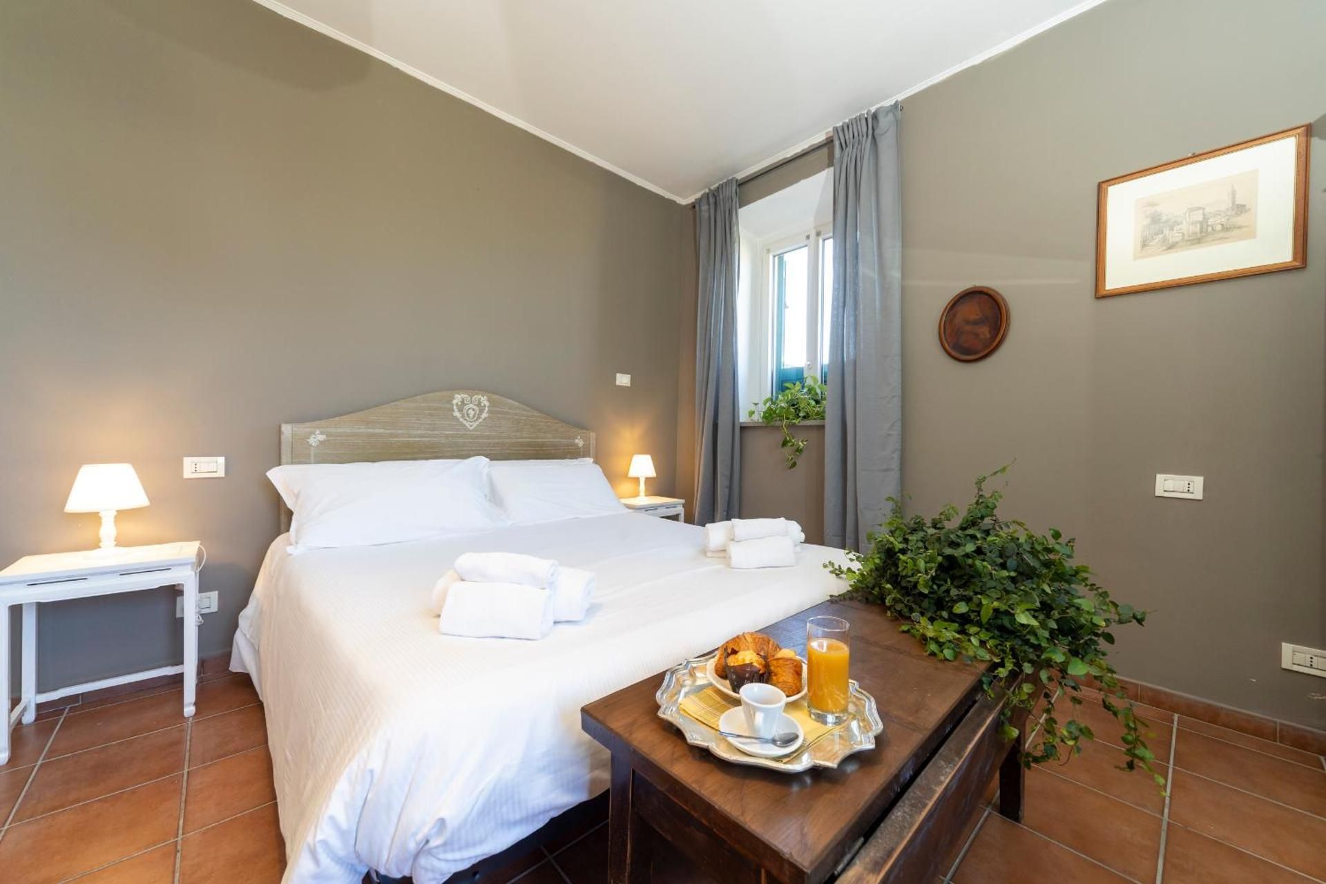 Triple Room with Private Bathroom