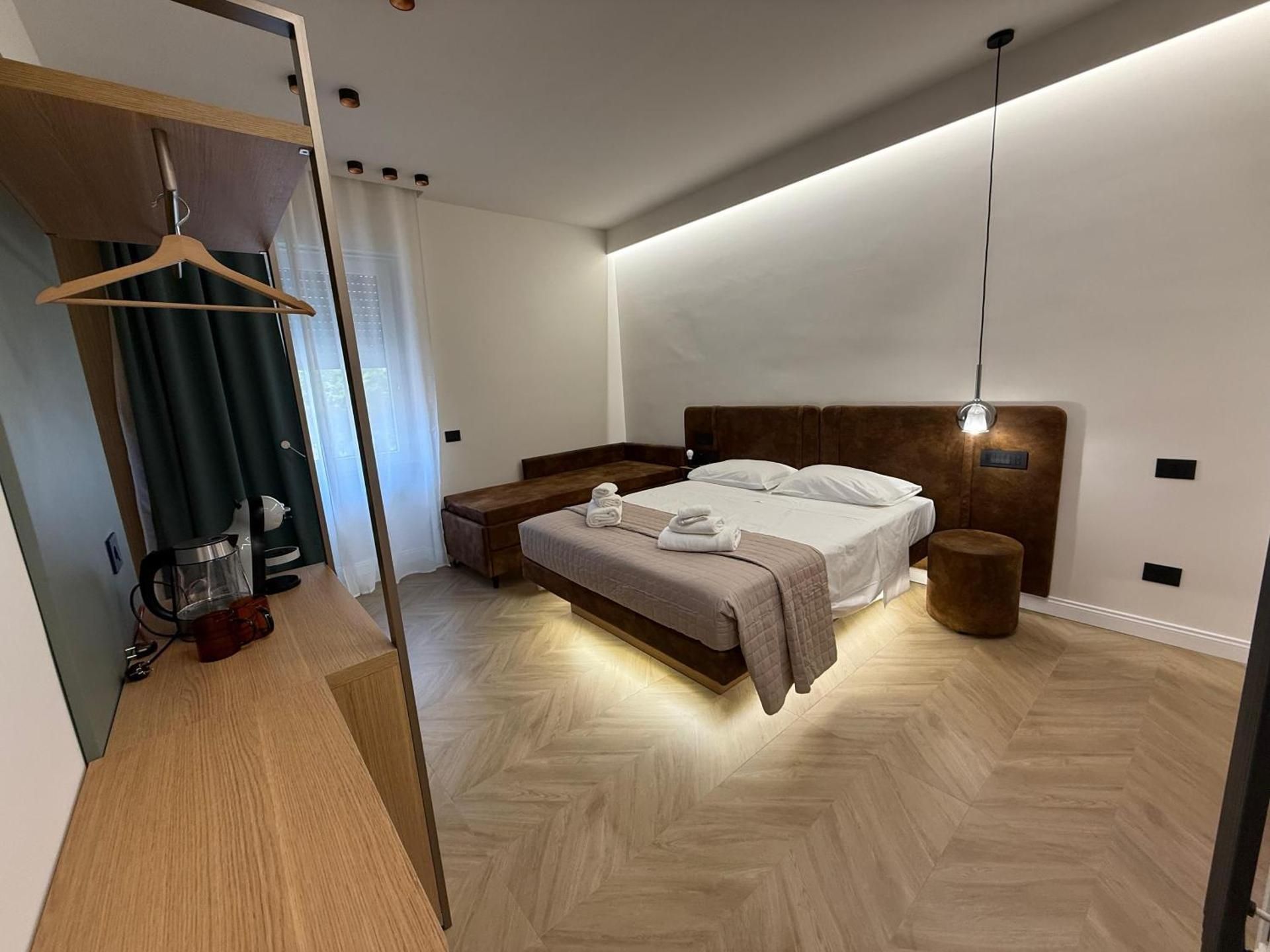 Deluxe Family Suite