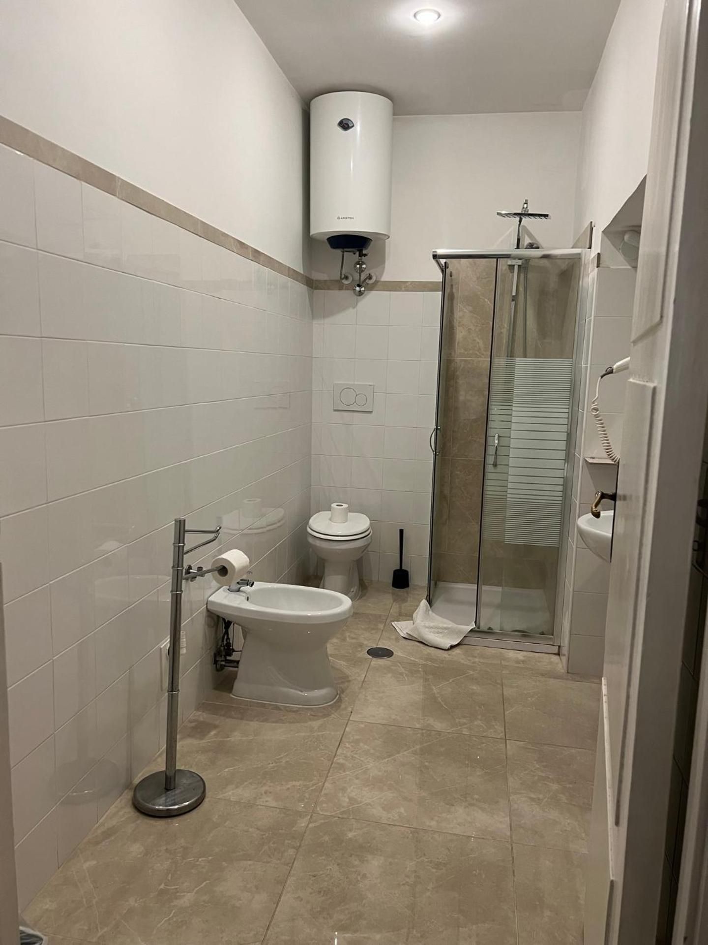 One-Bedroom Deluxe Apartment