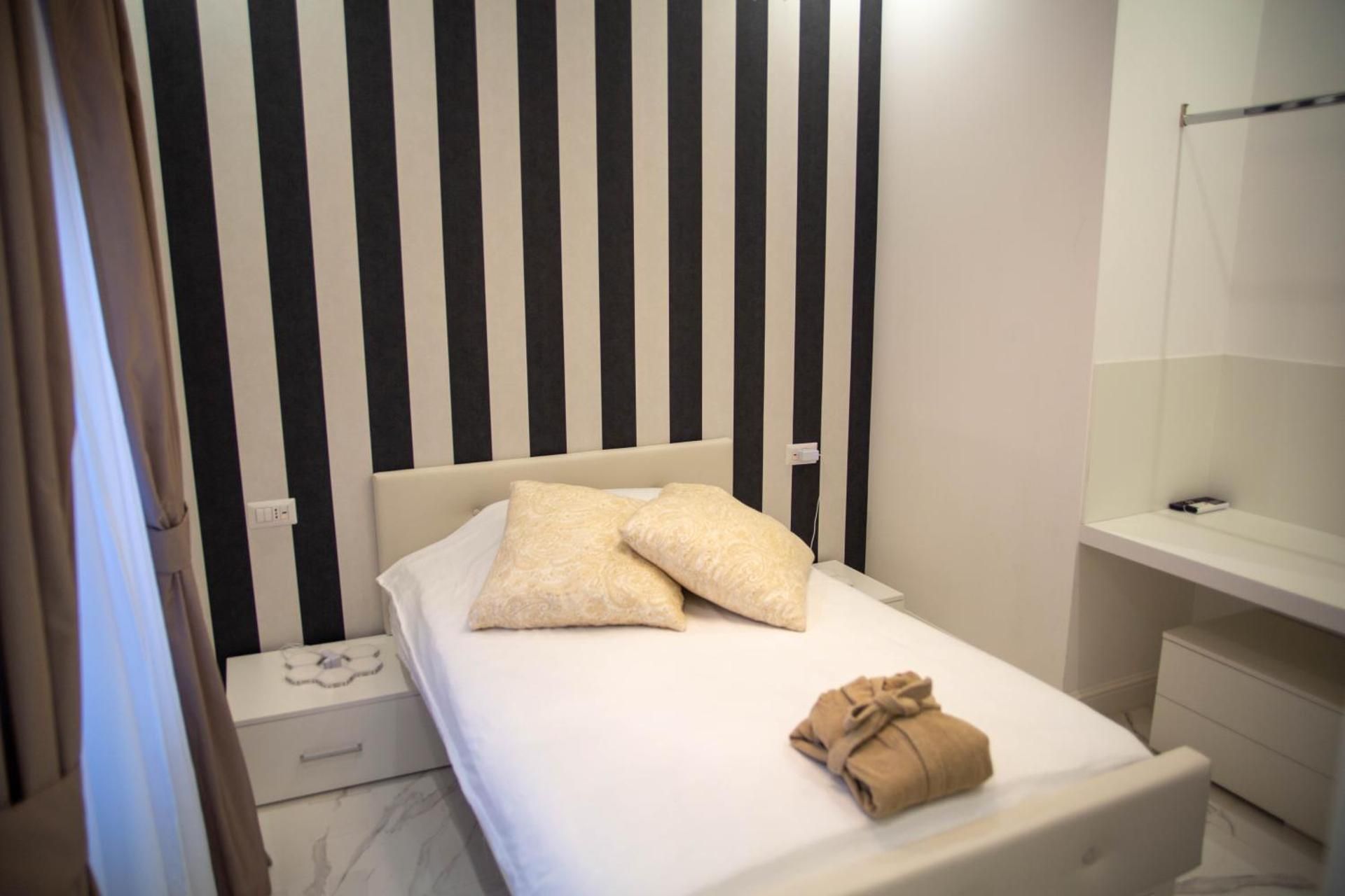 Large Single Room