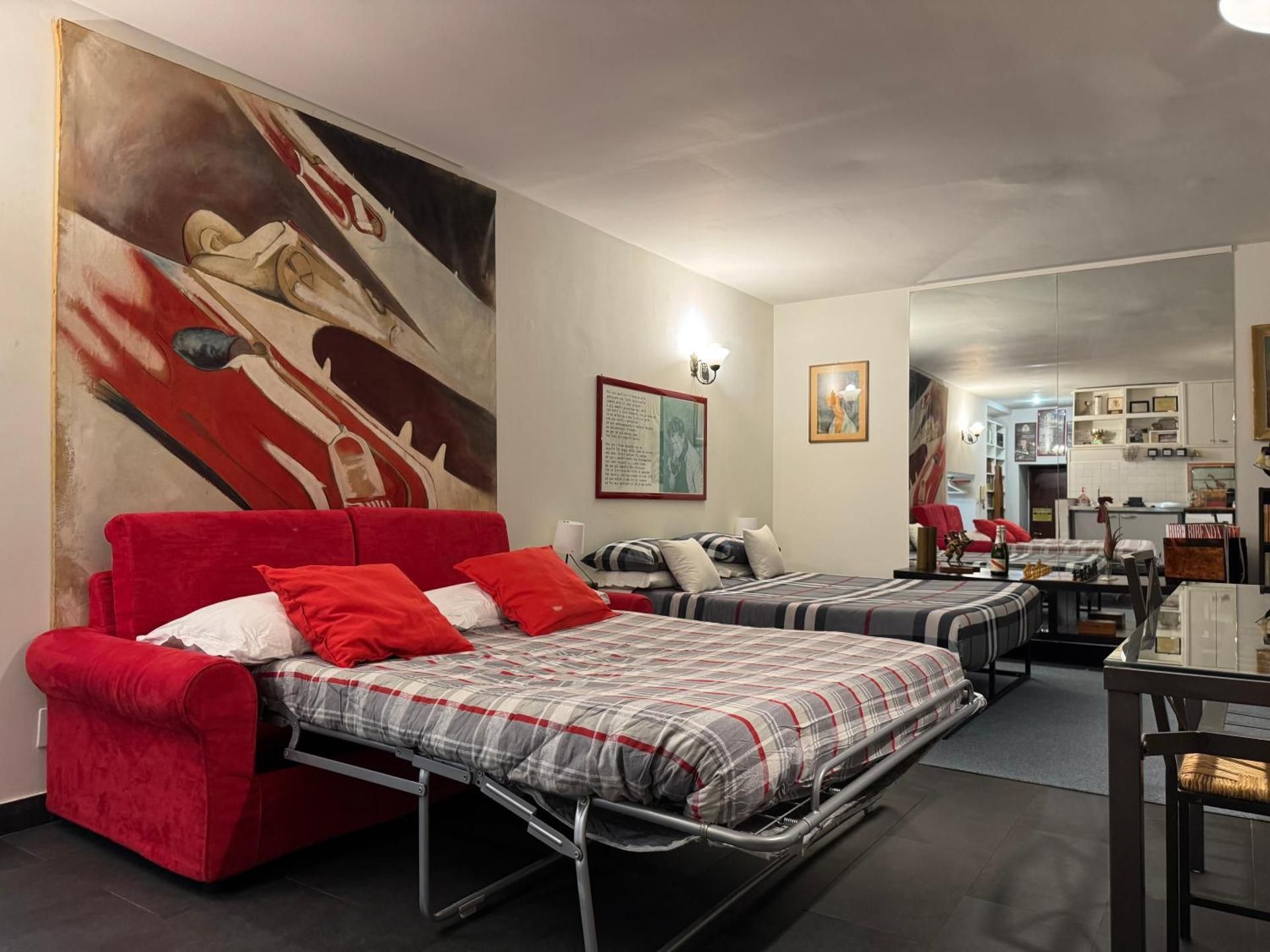 One-Bedroom Apartment