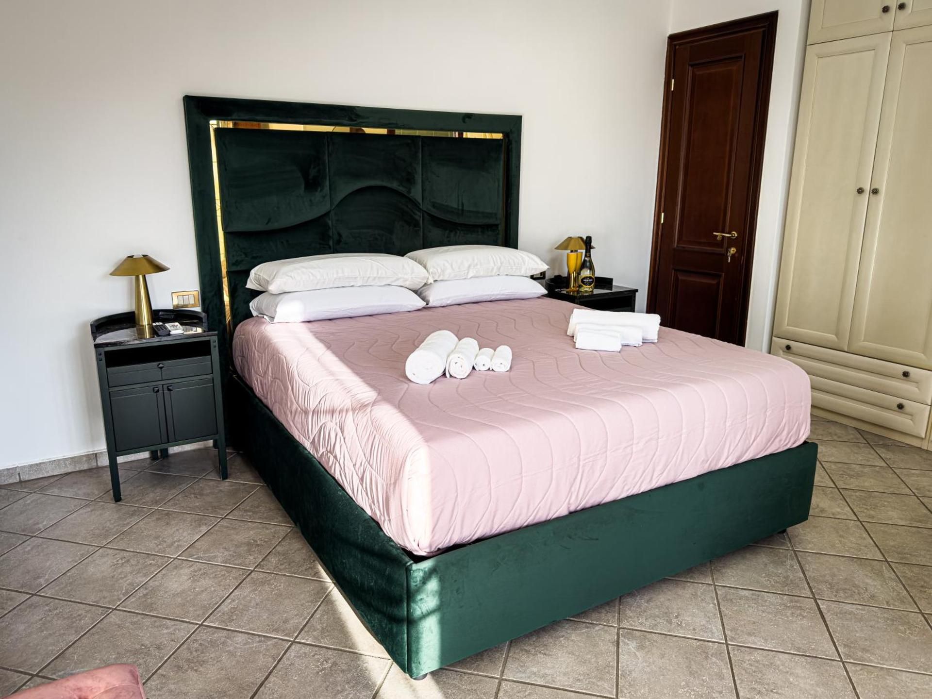 Deluxe Double Room with Balcony