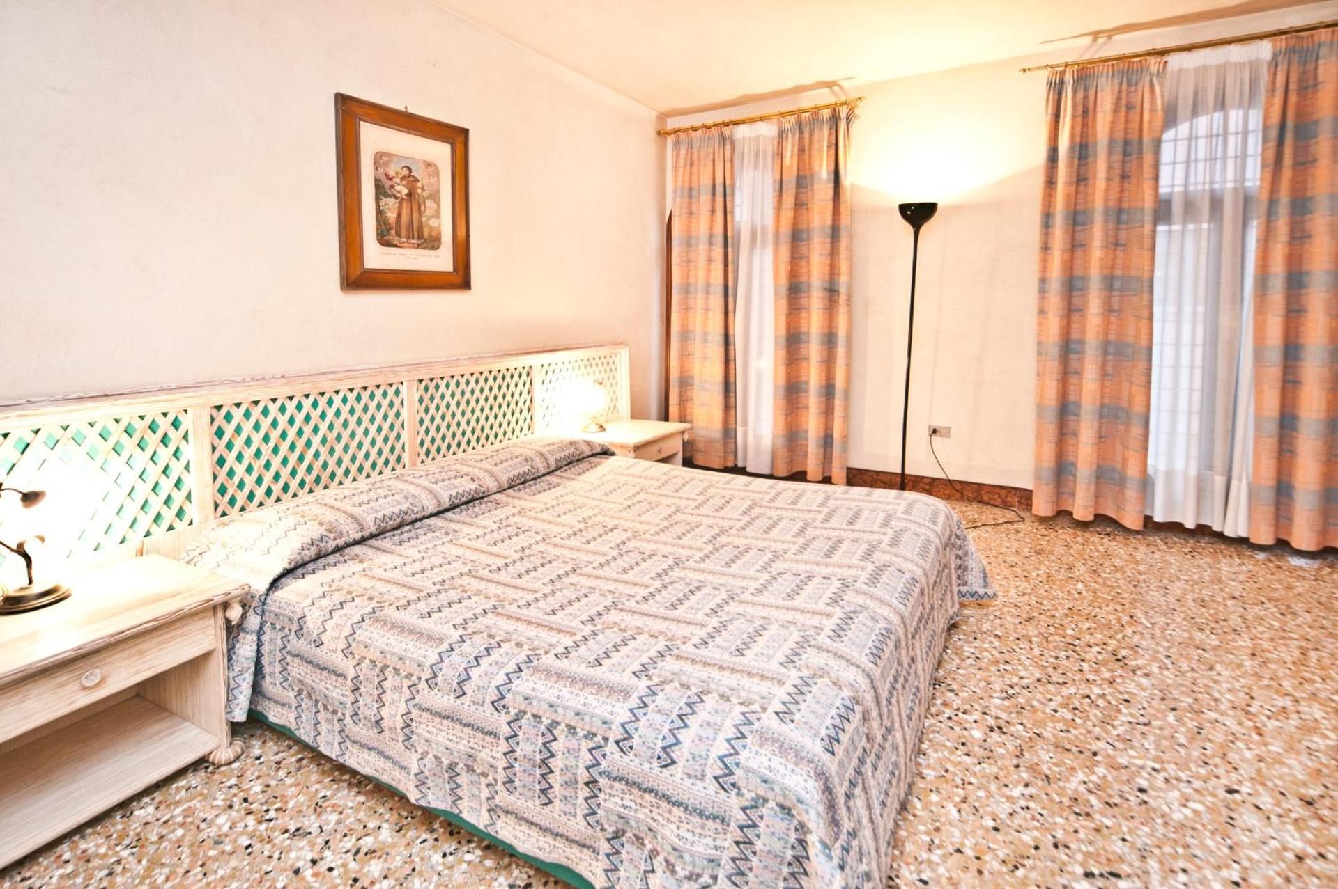 Casa Dei Pittori Venice Apartments Ca' Tiepolo Two-Bedroom Apartment