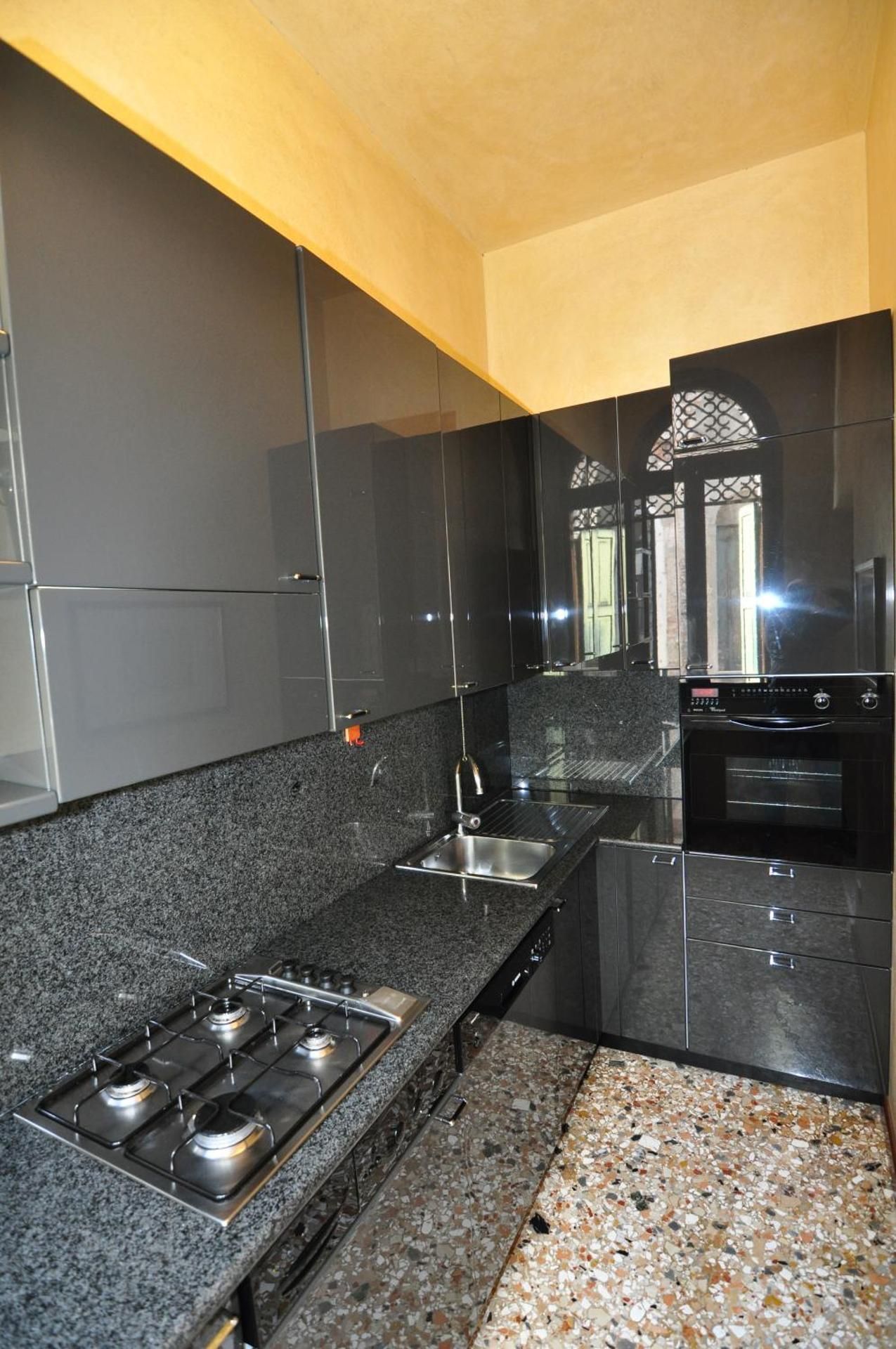 Dimora Canaletto 2-Bedroom Apartment with Balcony