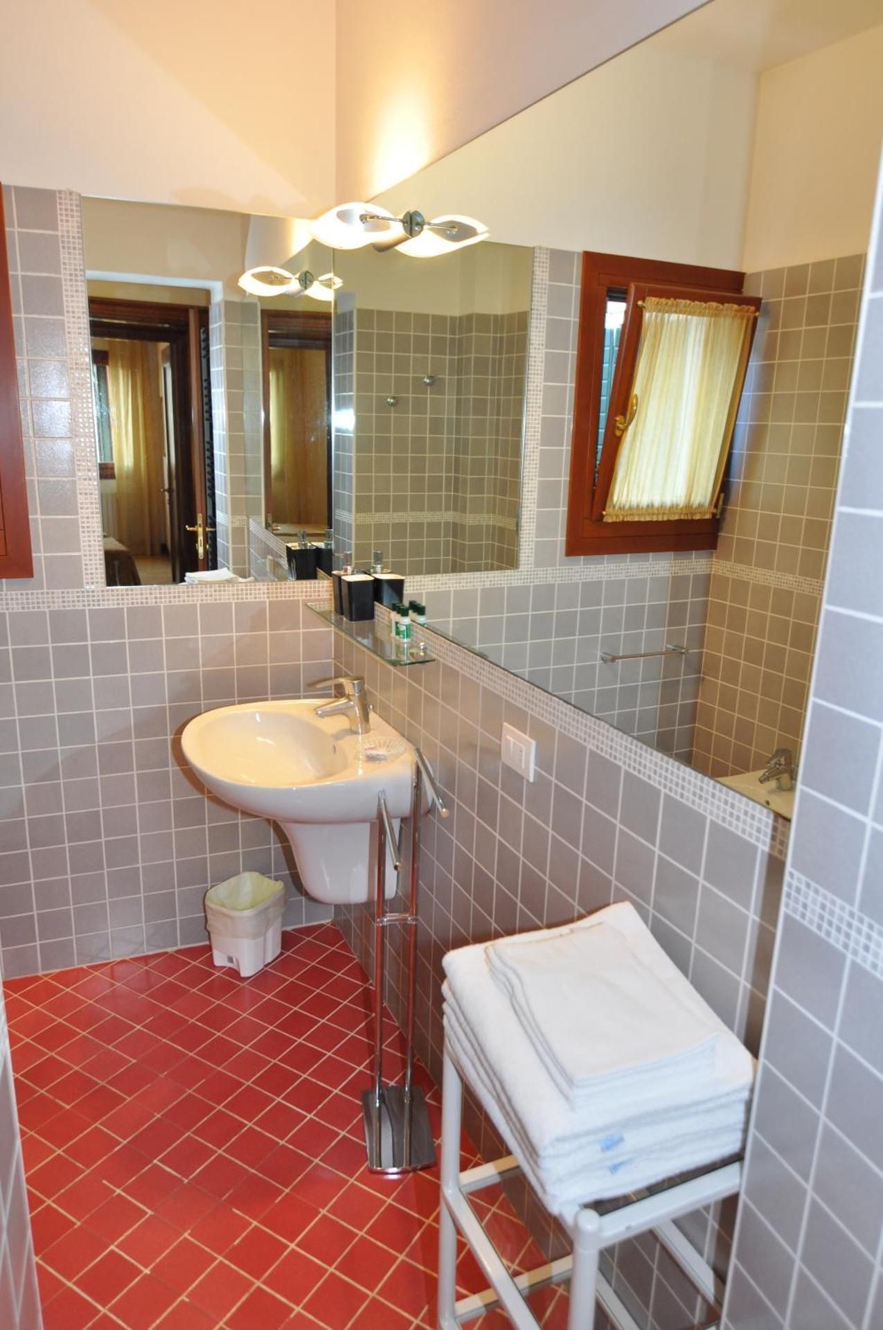 Casa Dei Pittori Venice Apartments Ca' Tiziano Two-Bedroom Apartment