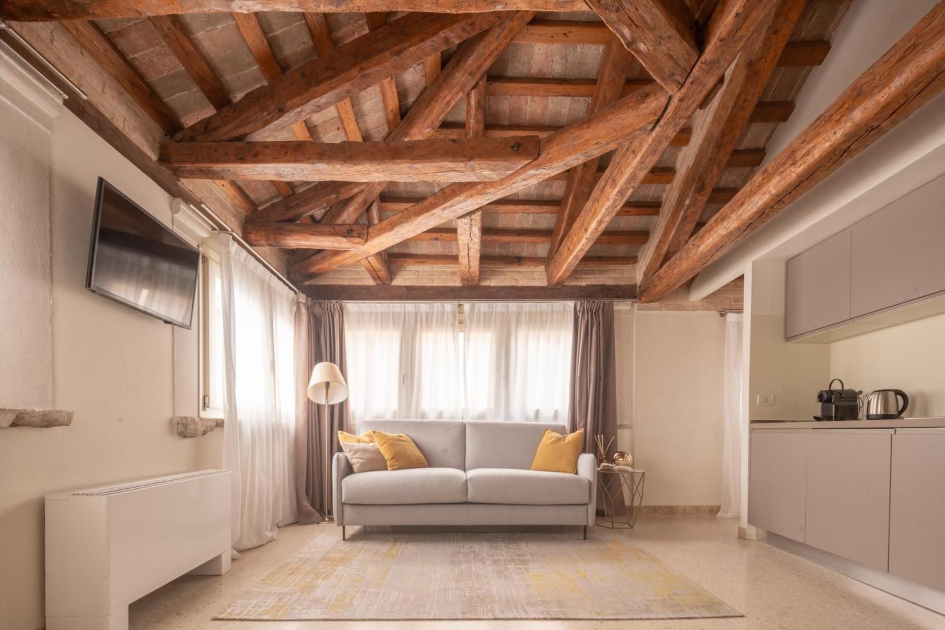 Lion Palace - San Marco R&R Apartment with Terrace 3