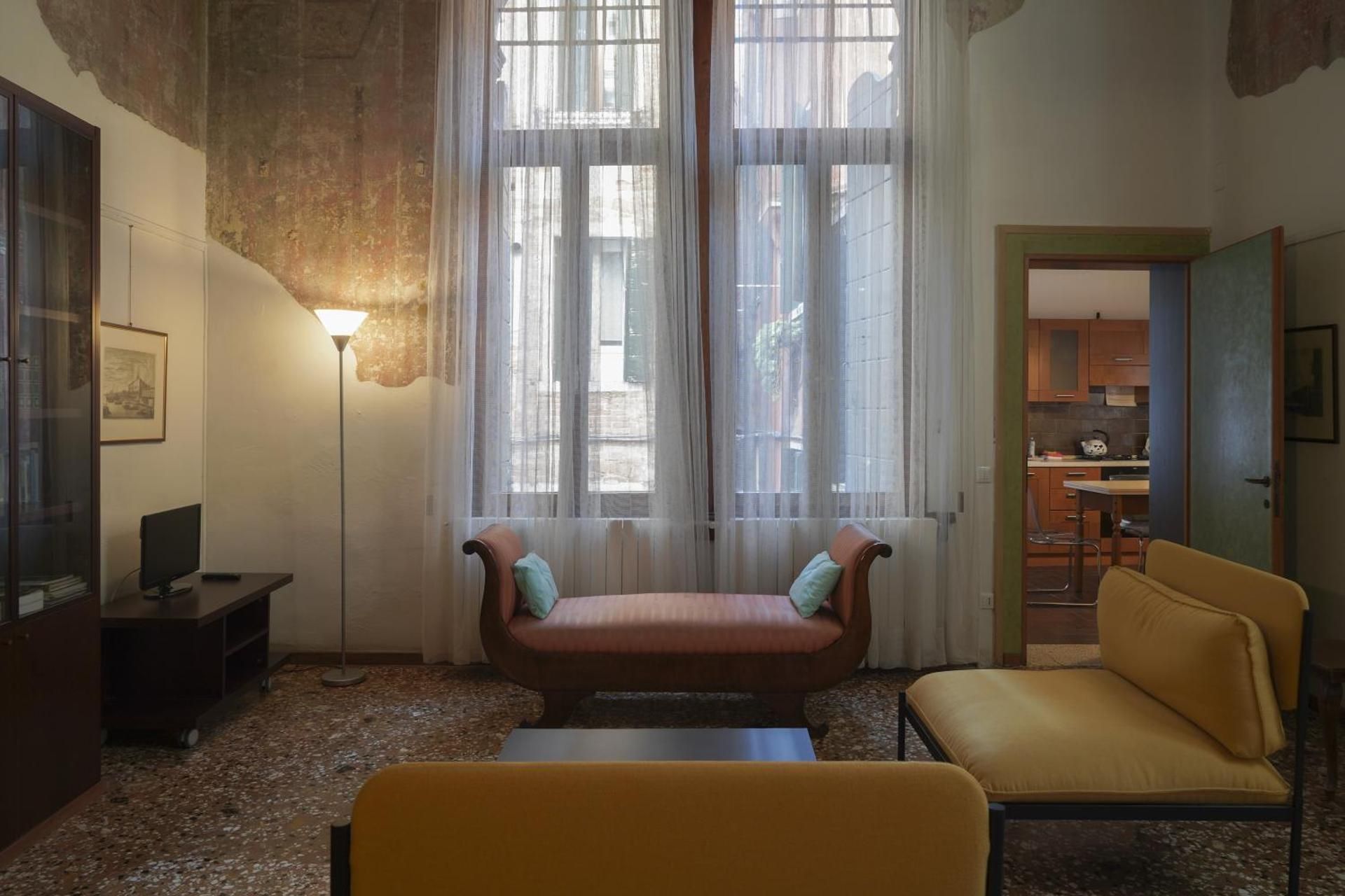 Melusina Apartments Rialto Venice Historical Center Two-Bedroom Apartment 2