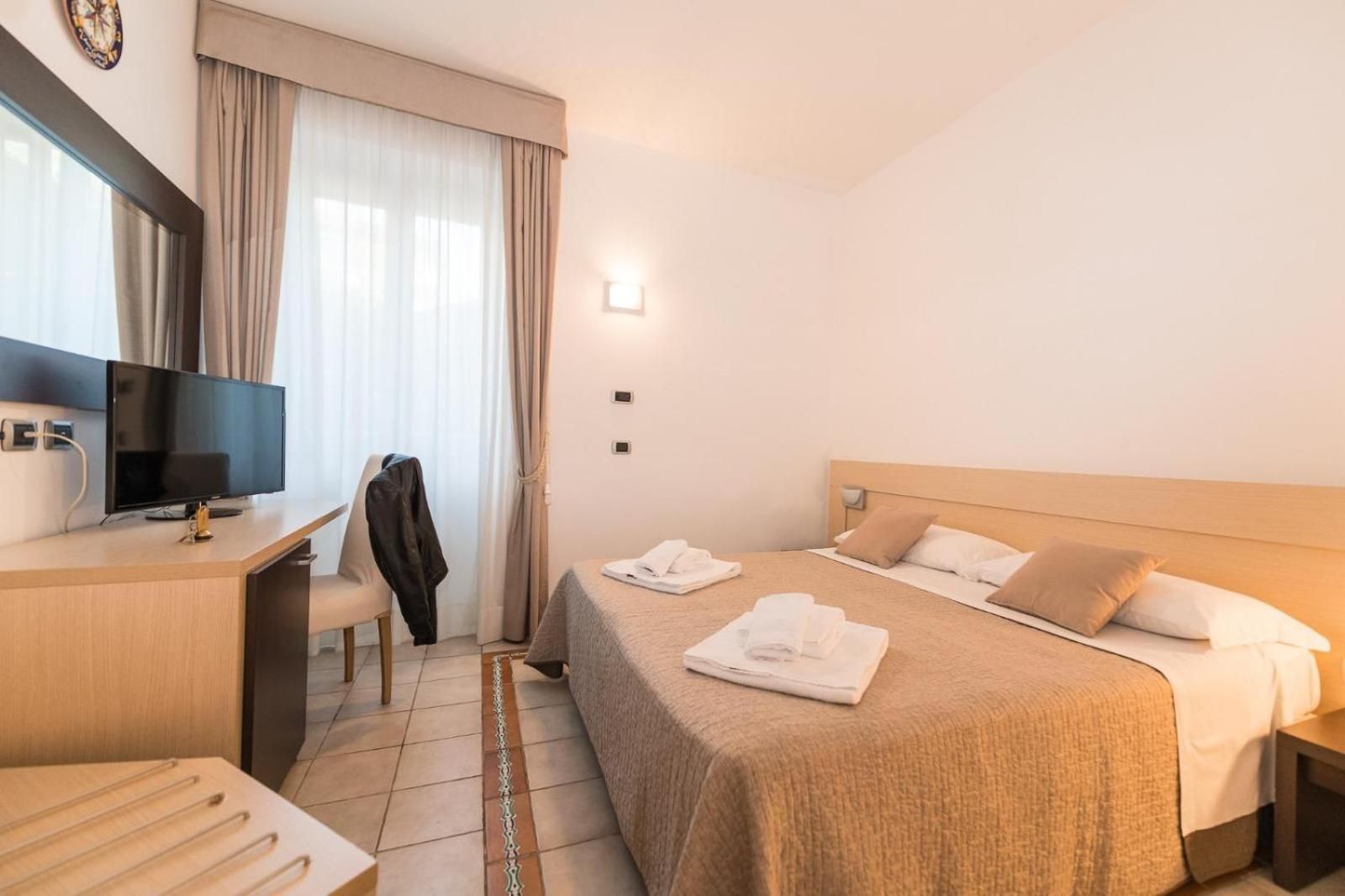 Large Single Room