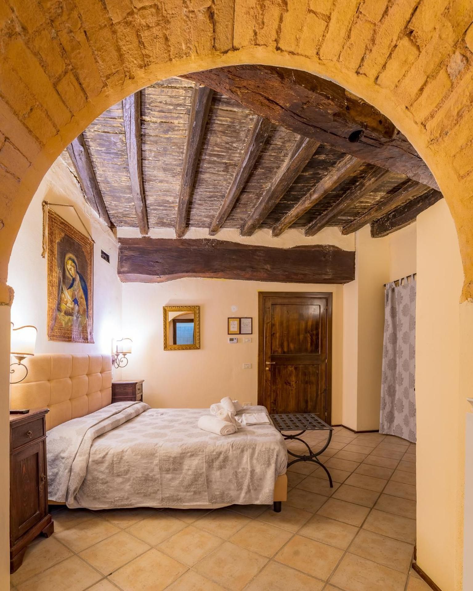 HOTEL TREVI Palazzo Natalini Deluxe Junior Suite 3