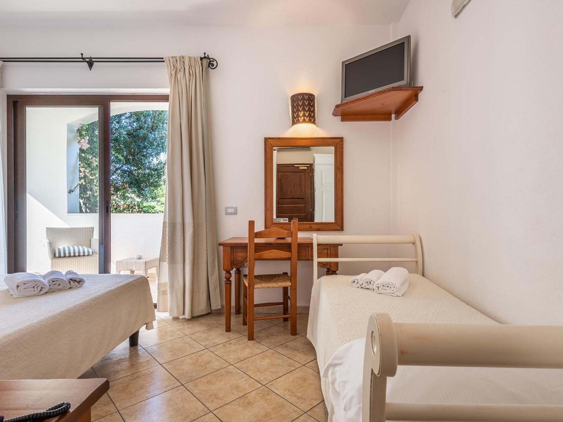 Hotel RaffaEl Triple Room with Balcony 3