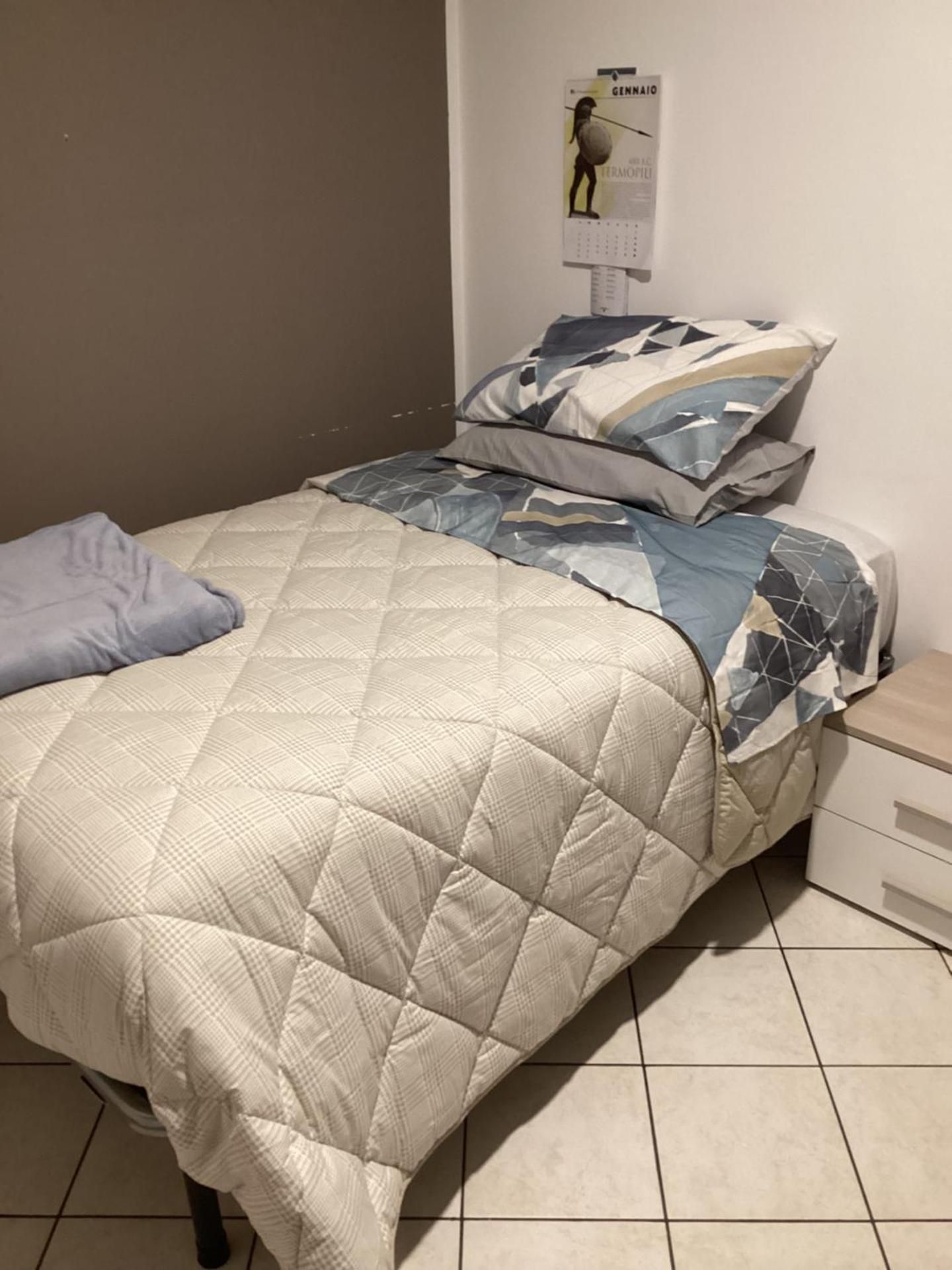 Standard Single Room with Shared Bathroom