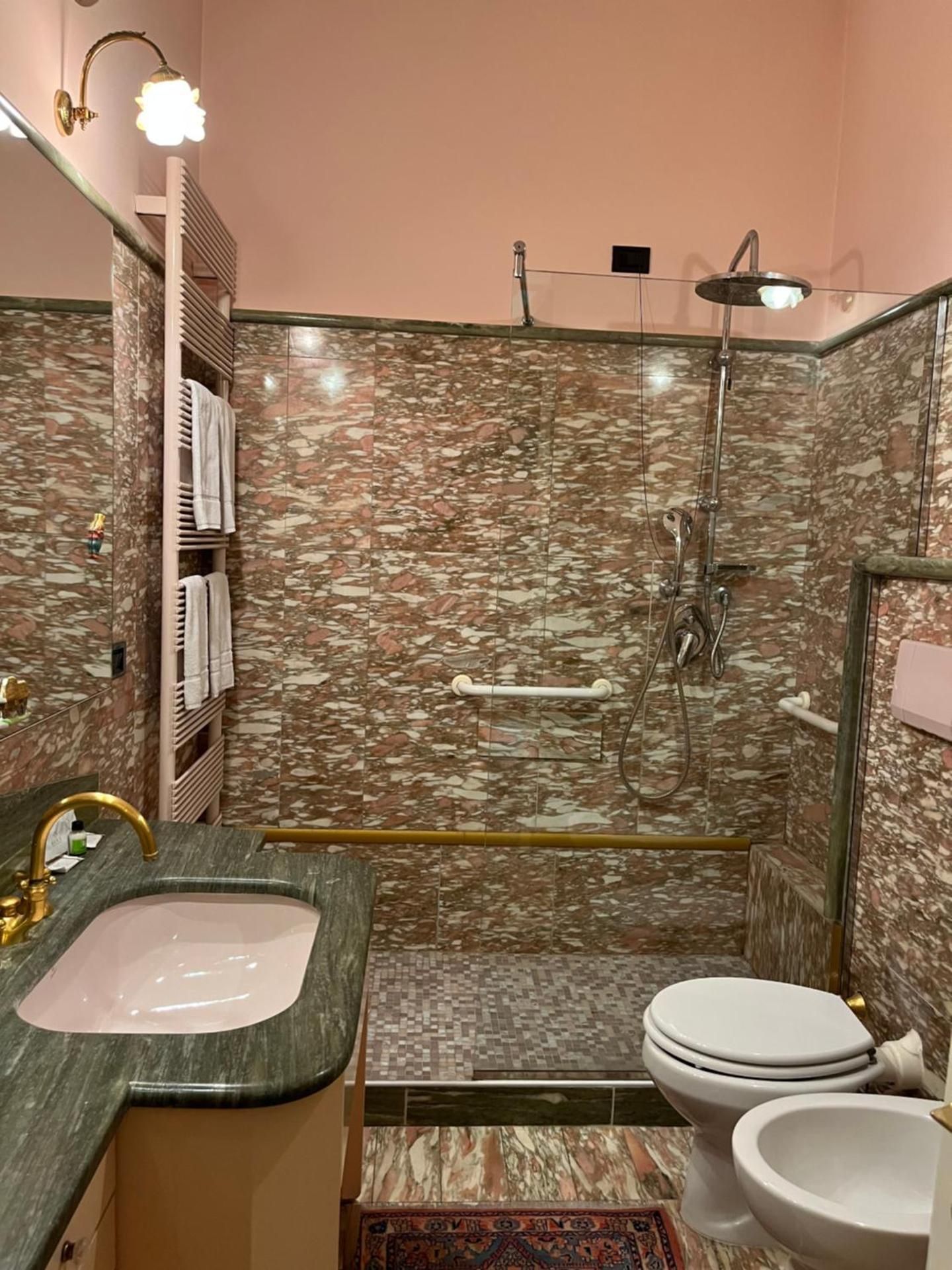 Classic Quadruple Room