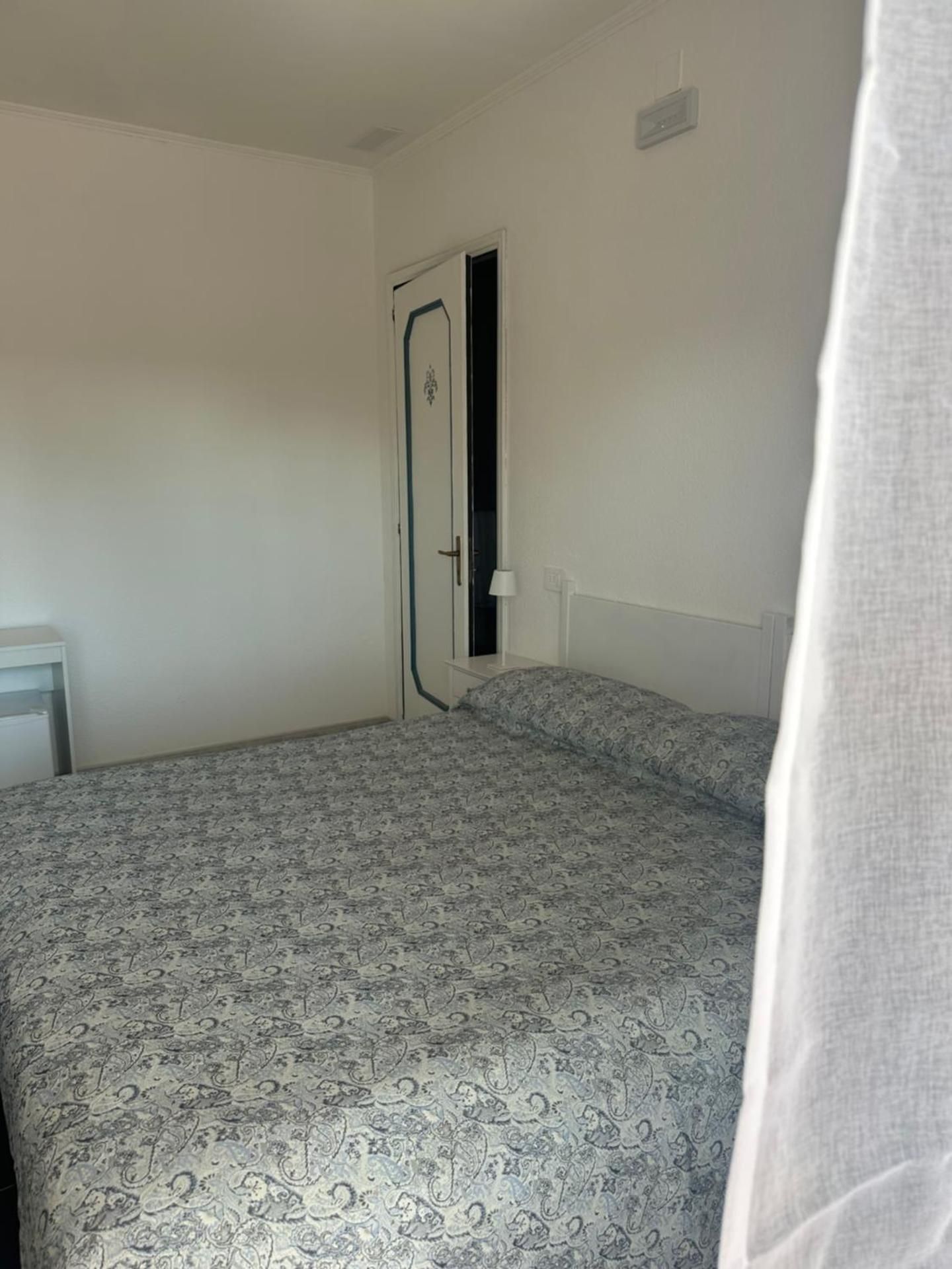 Mater Double Room with Private Bathroom 2