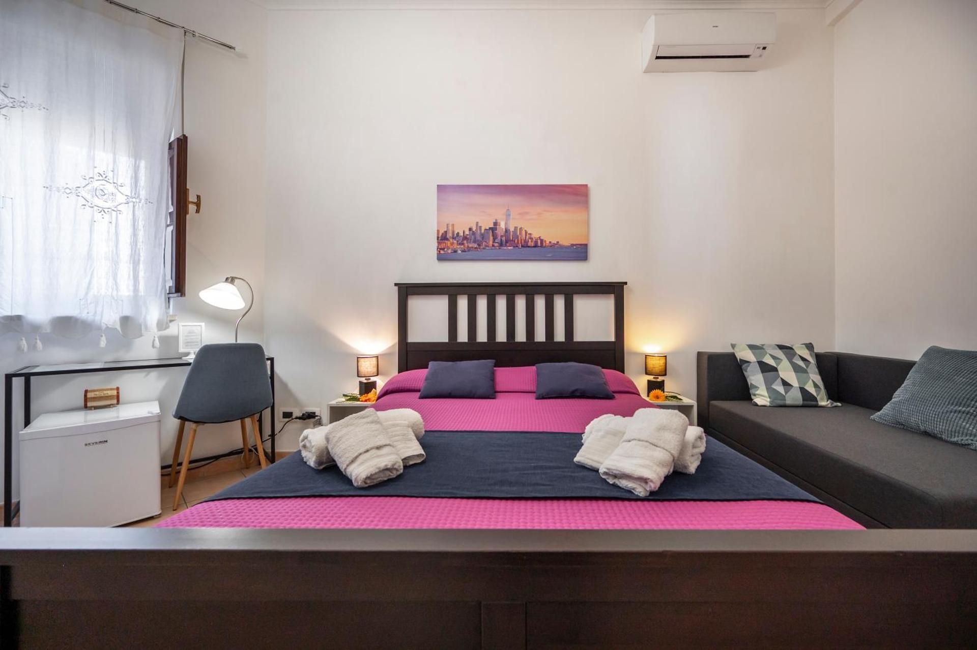 Triple Room with Private Bathroom