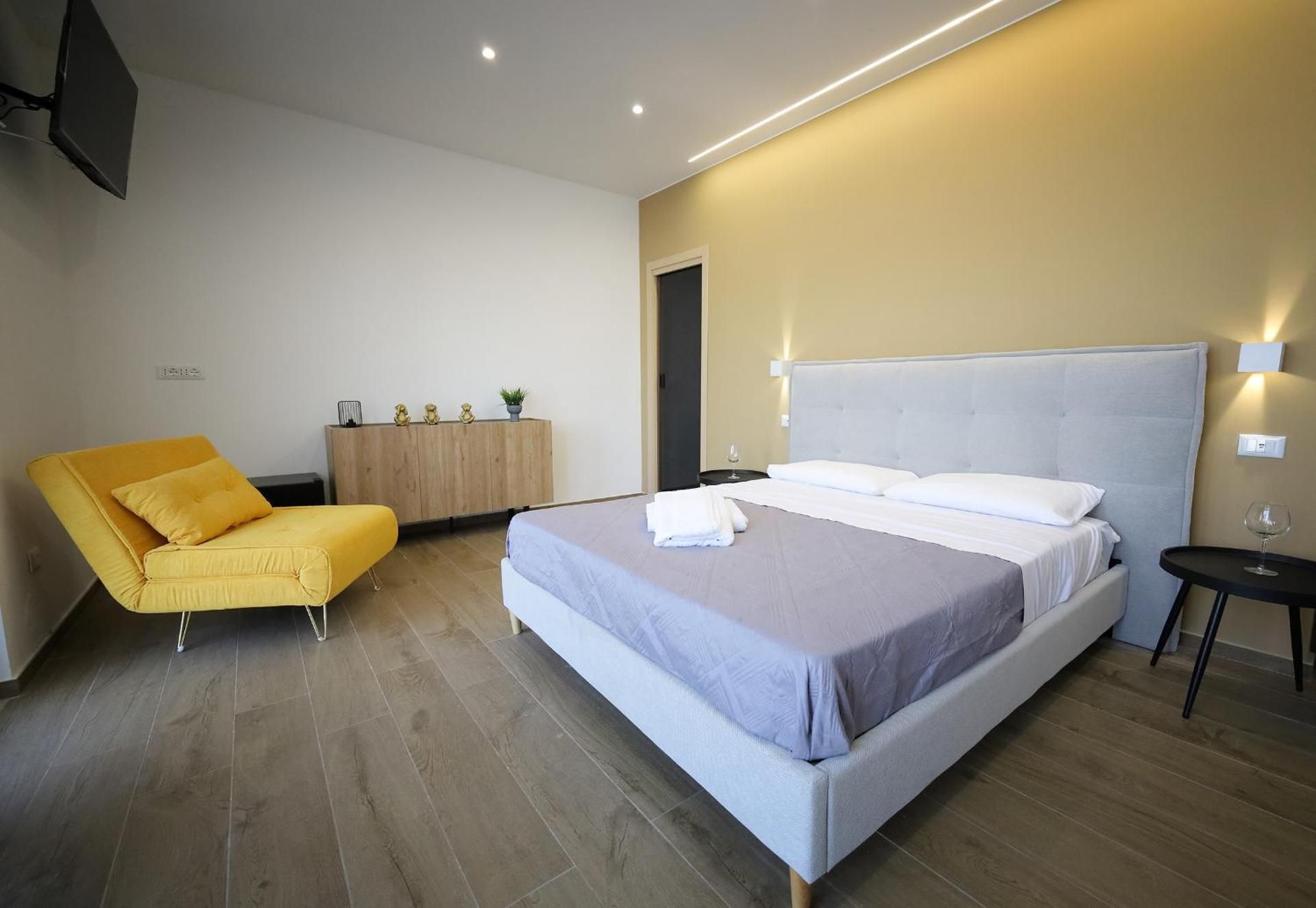 Superior Apartment with City View