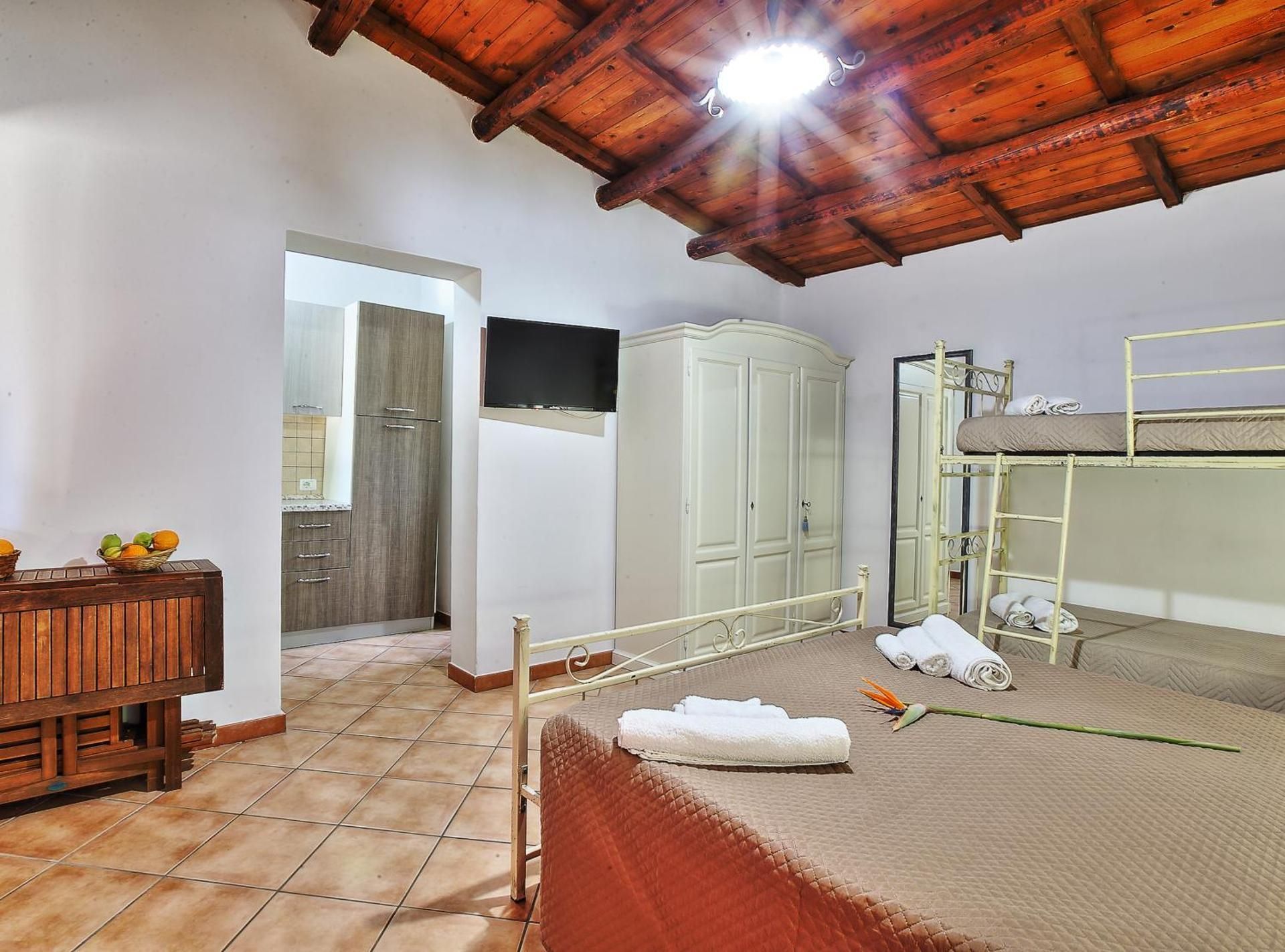 Quadruple Room with Kitchenette