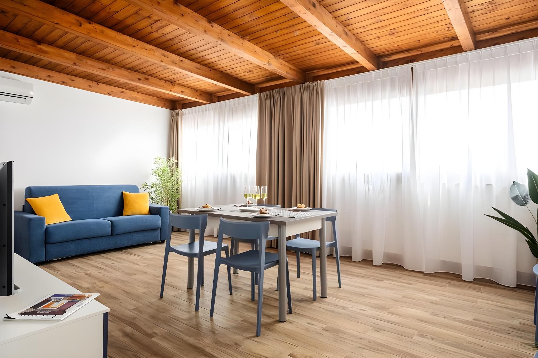 1-Bedroom Superior Apartment with Sofa Bed