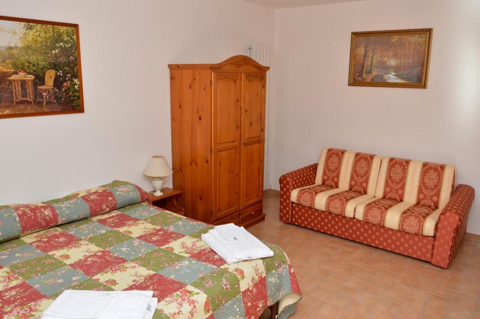 Studio with Sofa Bed - Annex