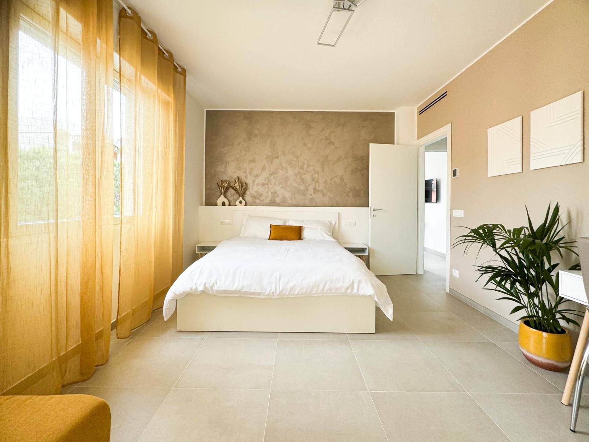 Apartment with Balcony