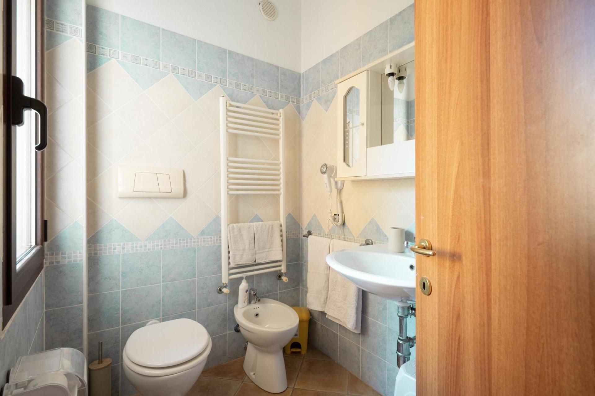 Quadruple Room with Bathroom