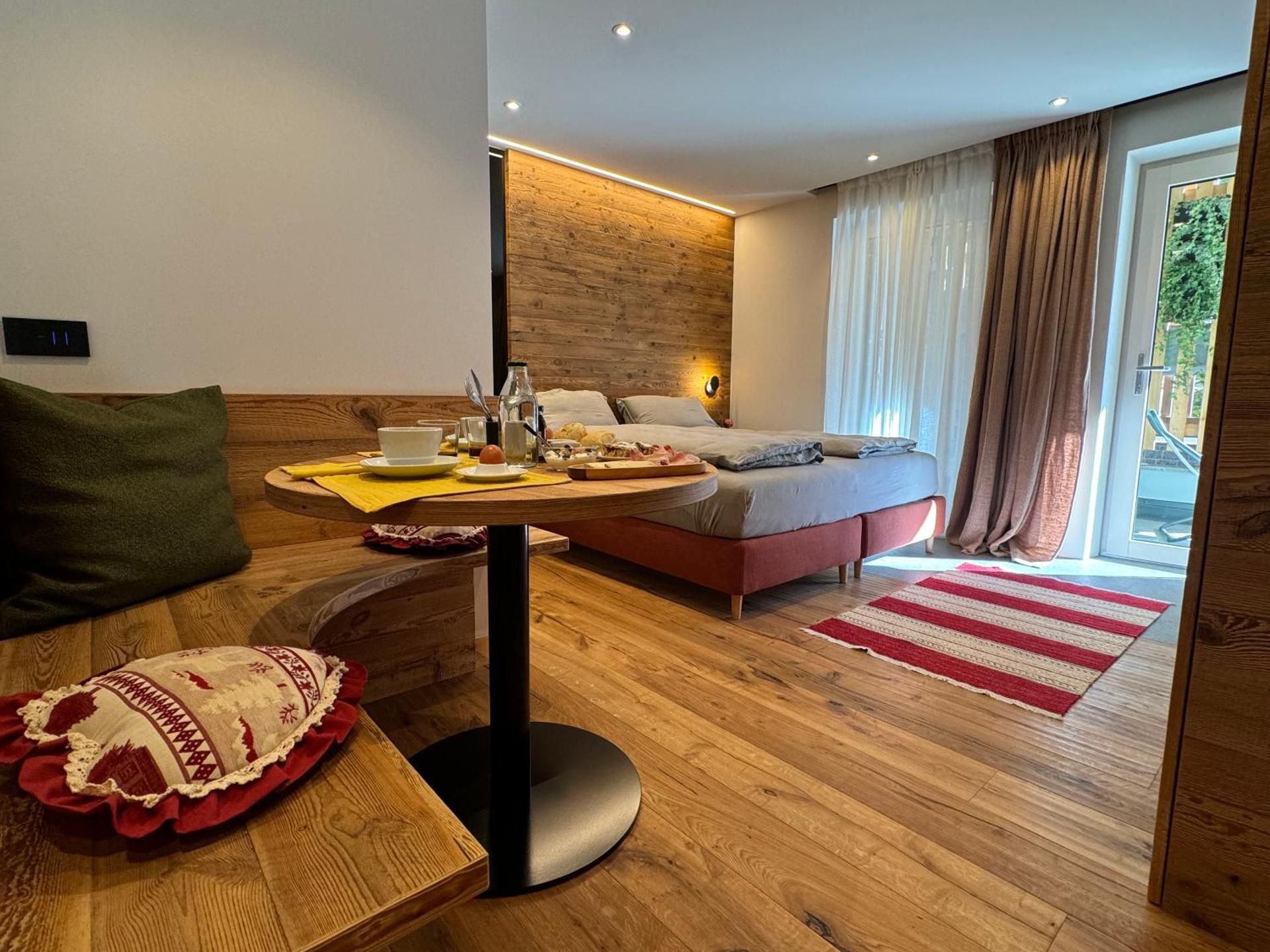 Deluxe Double or Twin Room with Balcony