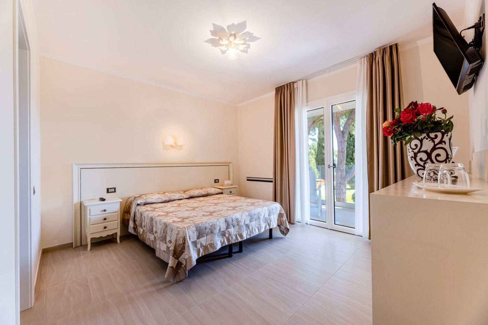 Triple Room with Terrace