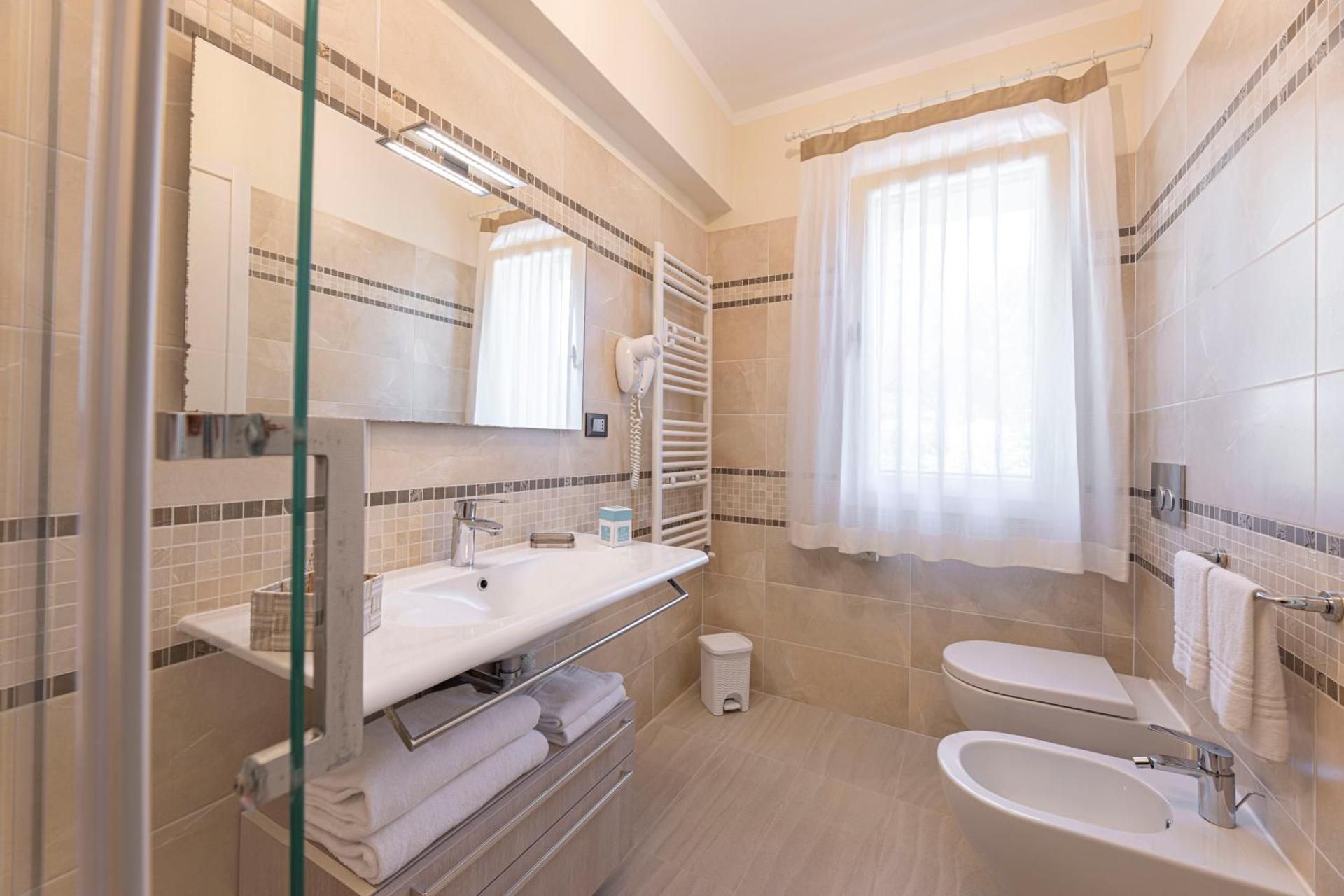 Triple Room with Terrace