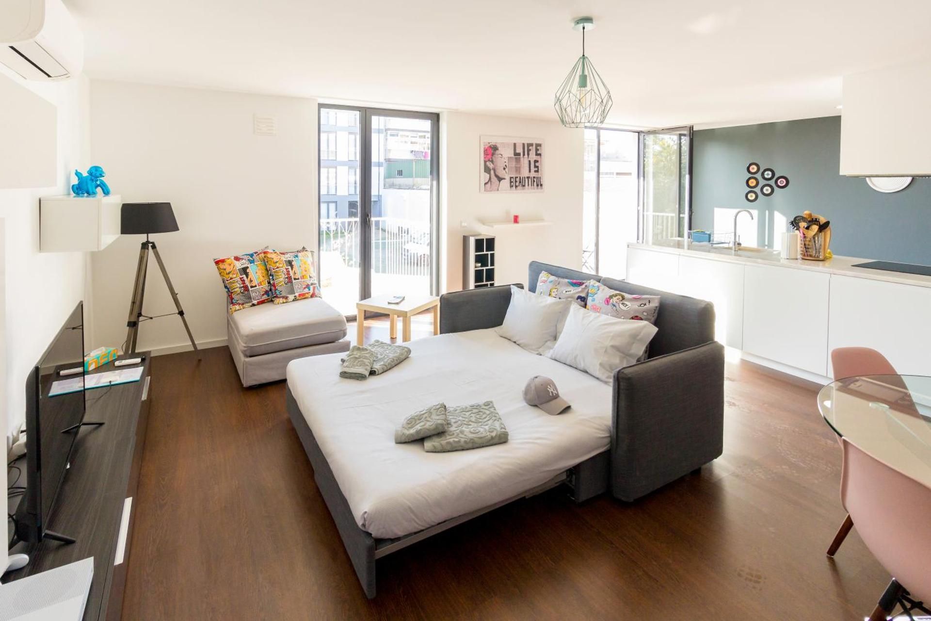 Apartment with Garden View