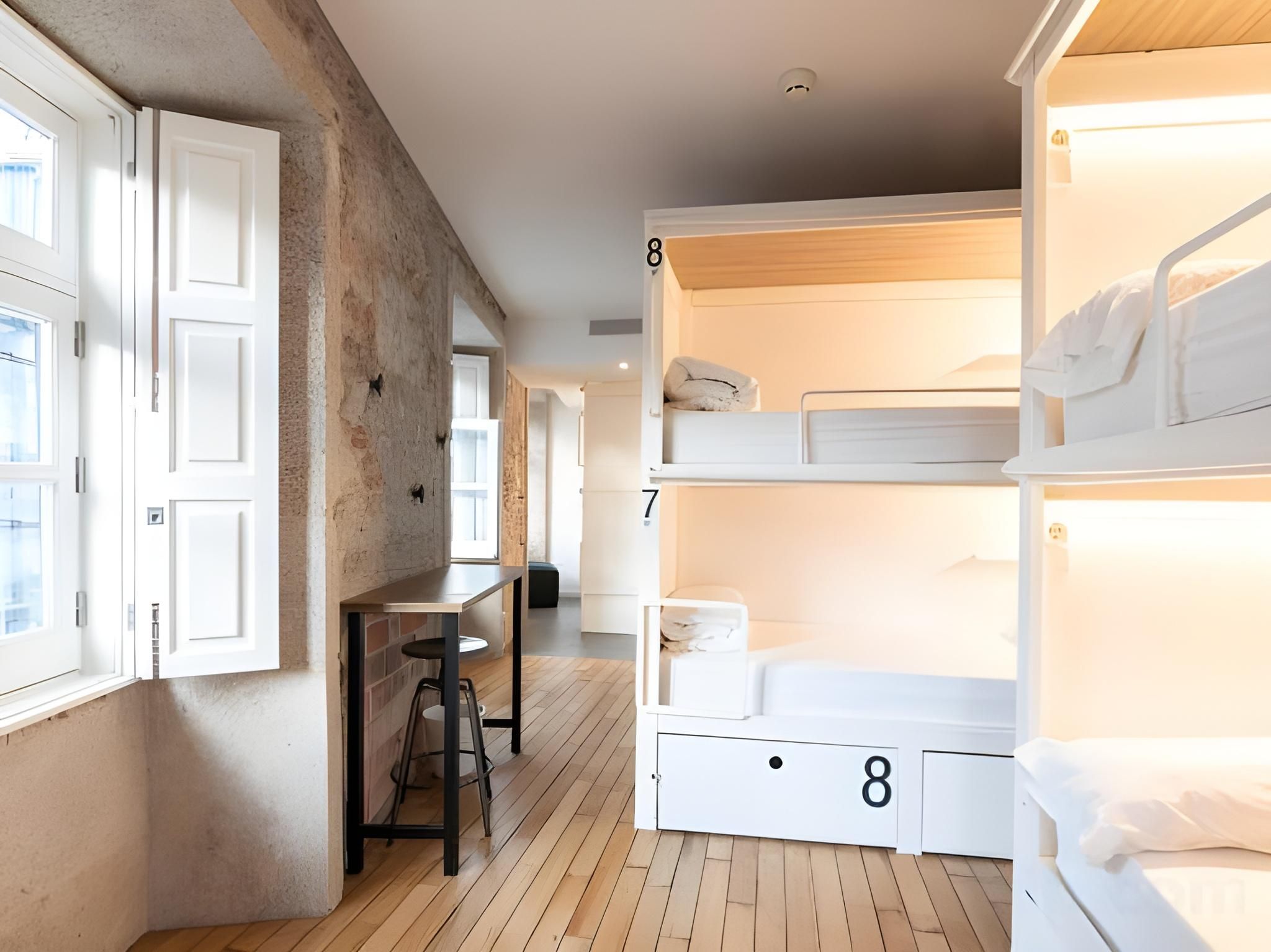 Private Room for 12 People