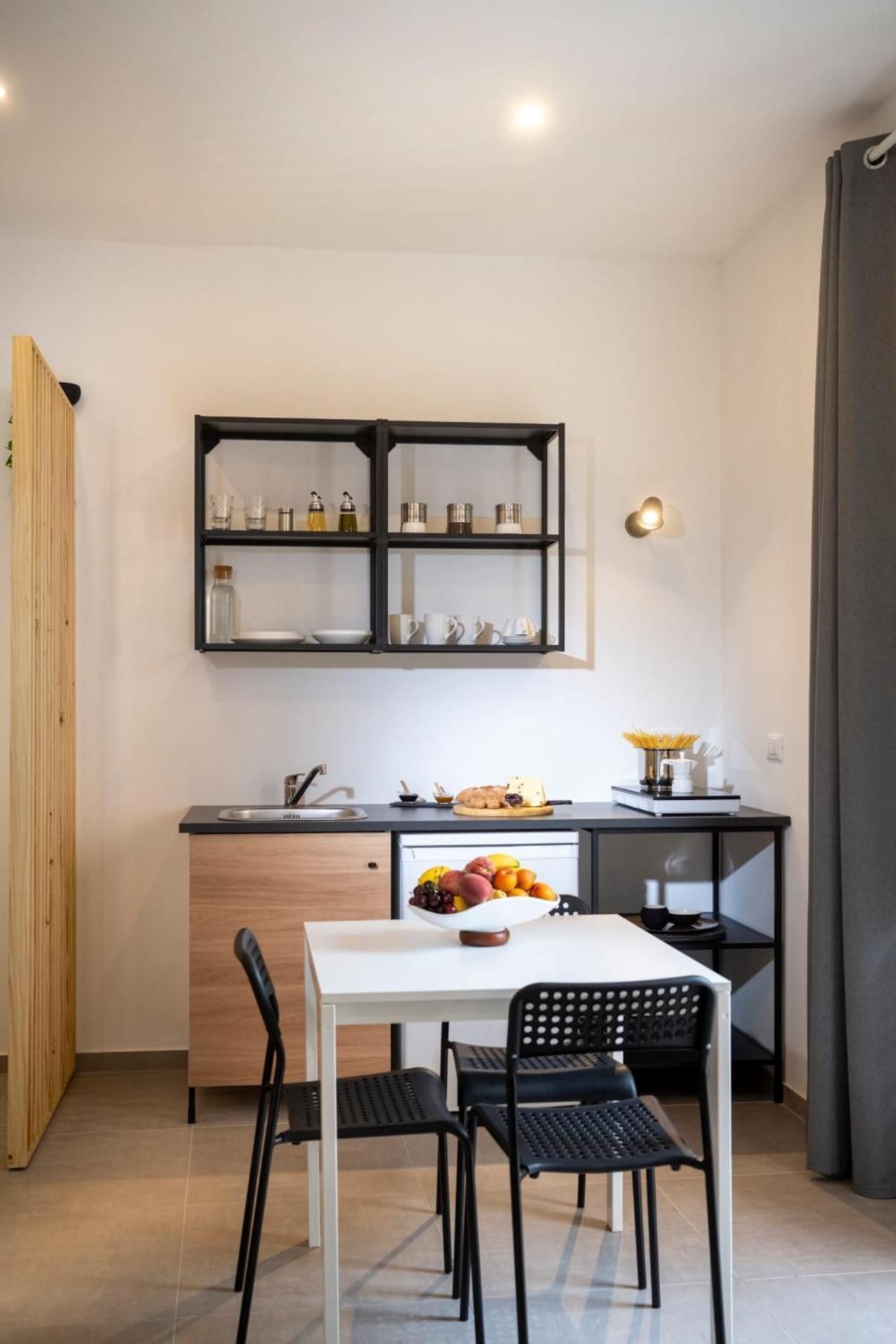 MamEri central rooms