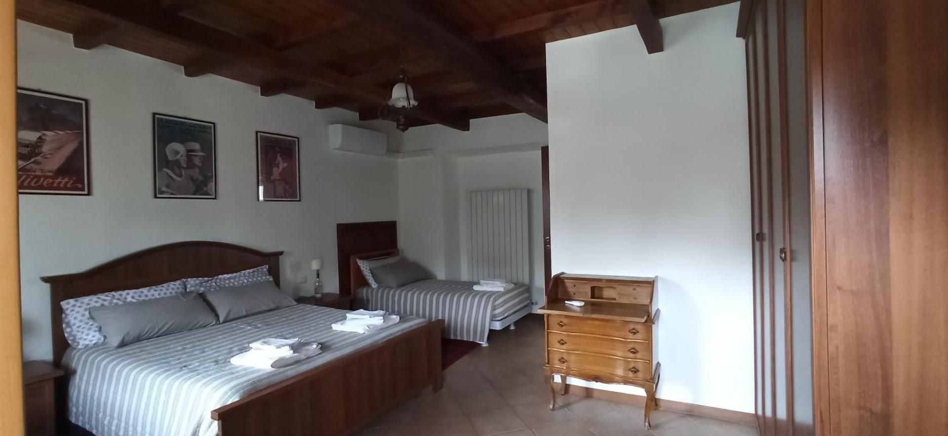 Triple Room with Private Bathroom