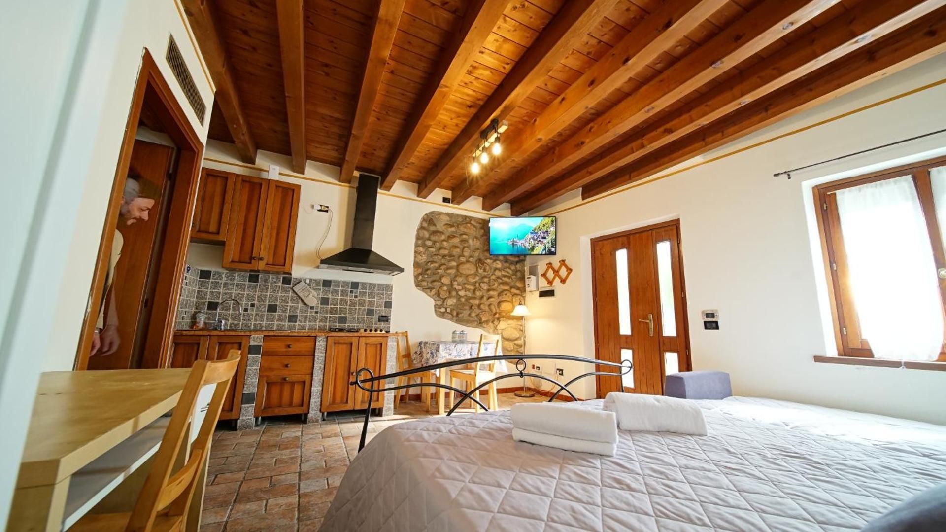 Triple Room with Private Bathroom