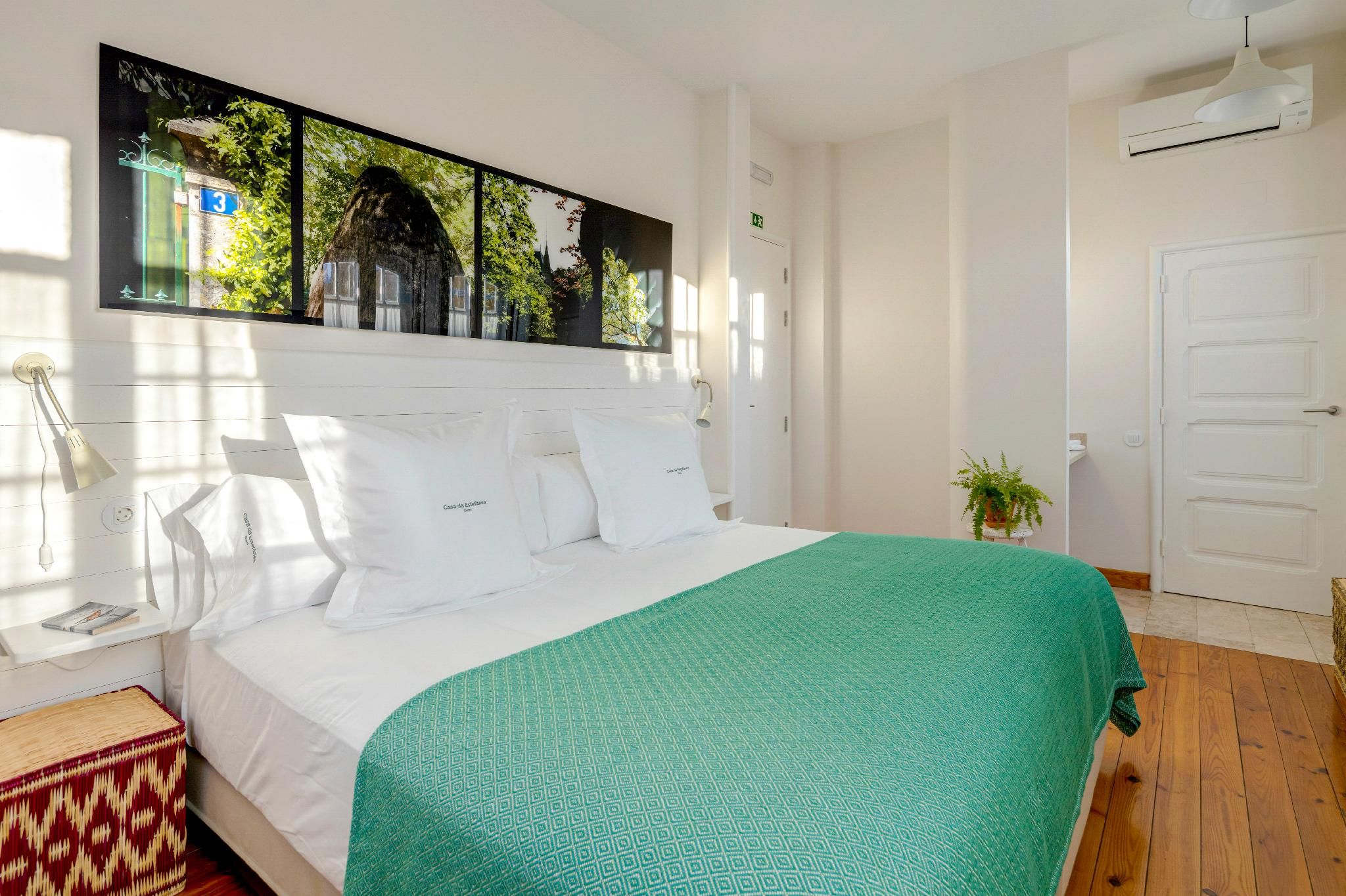 Casa da Estefânea Deluxe Room 2