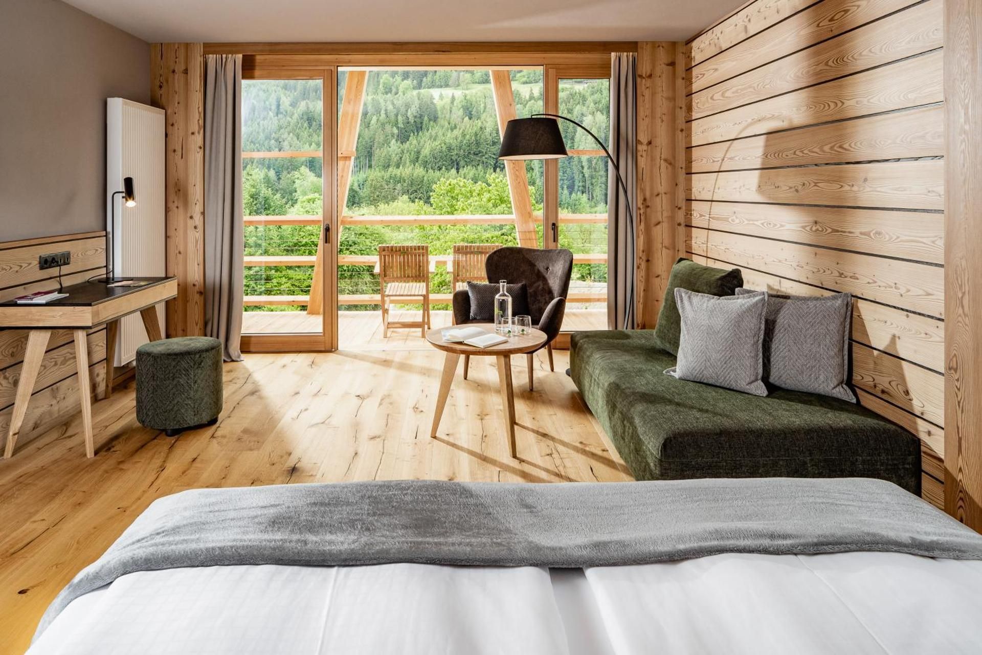 Suite with Mountain View