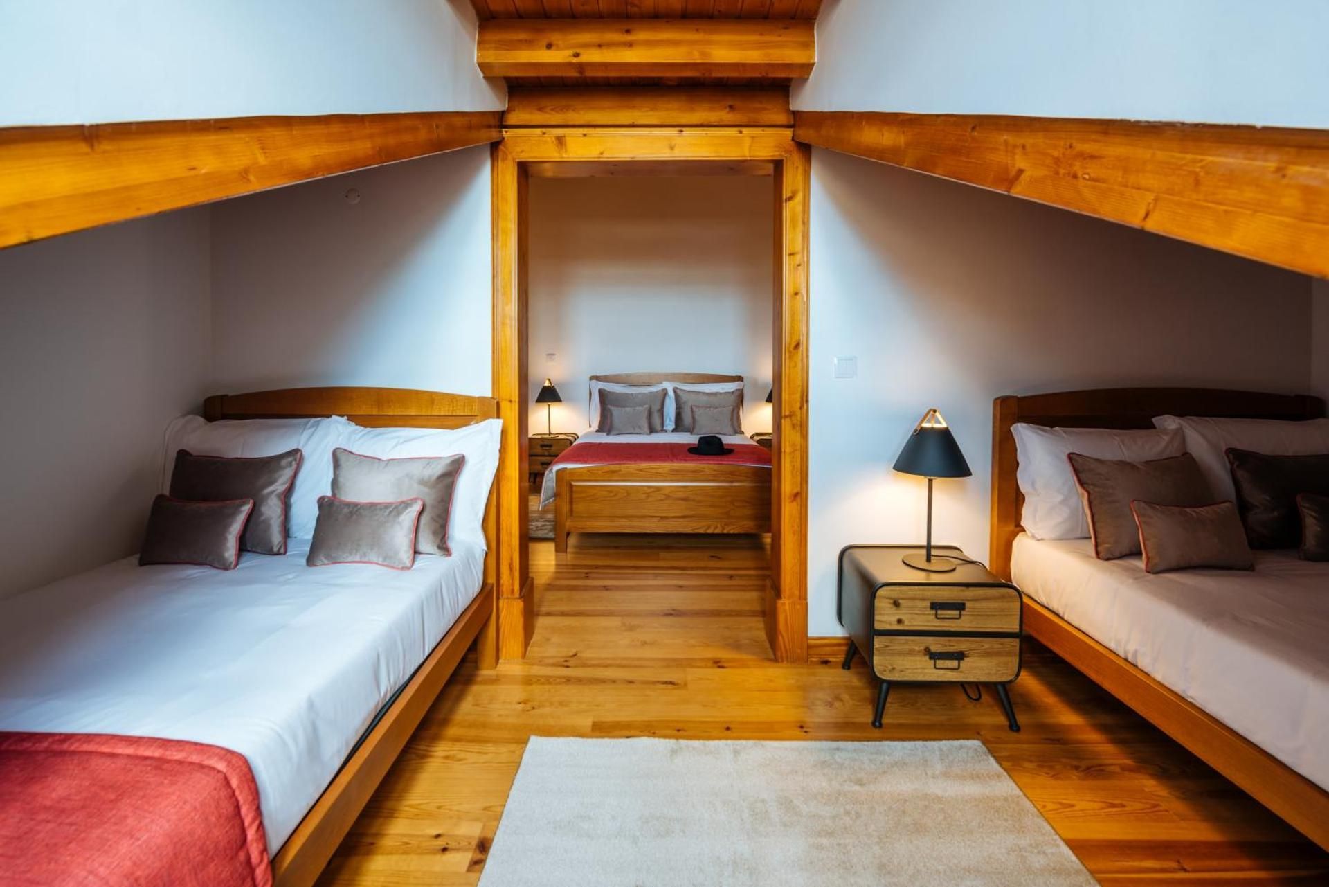 Quadruple Room with Shared Bathroom