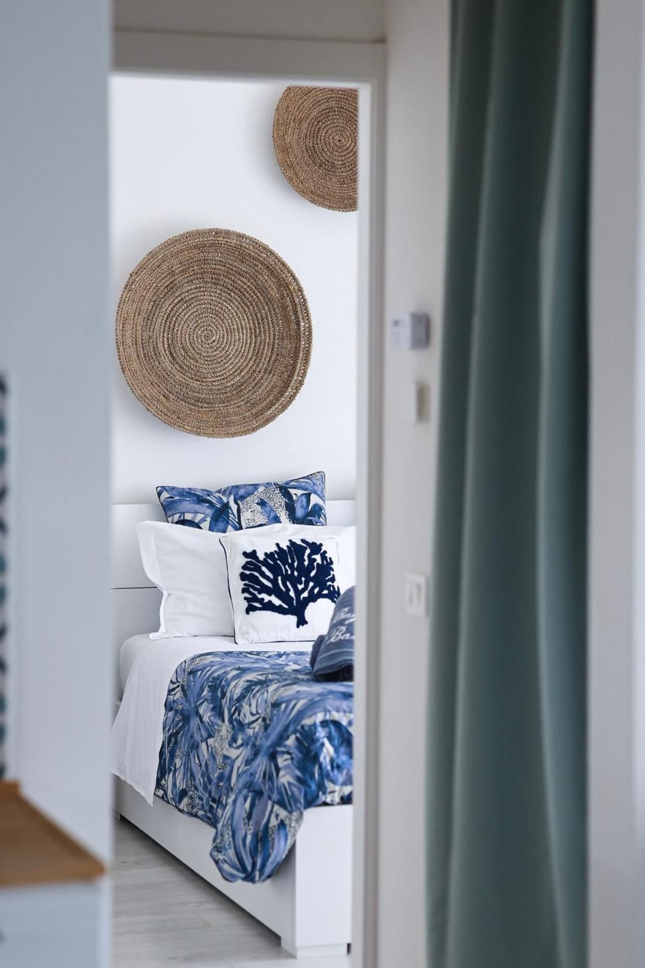 Superior One-Bedroom Apartment