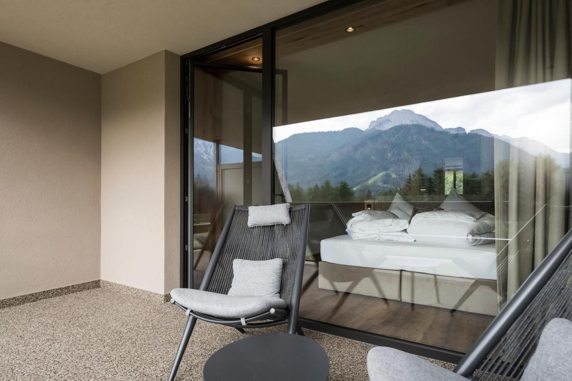 Suite with Mountain View