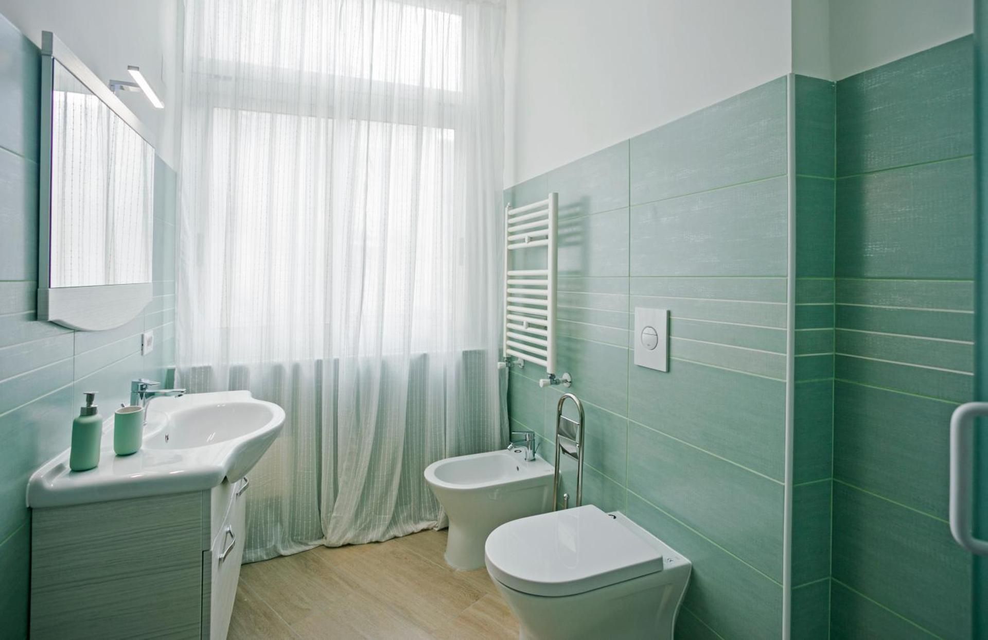 Deluxe Room (2 Adults + 1 Child)