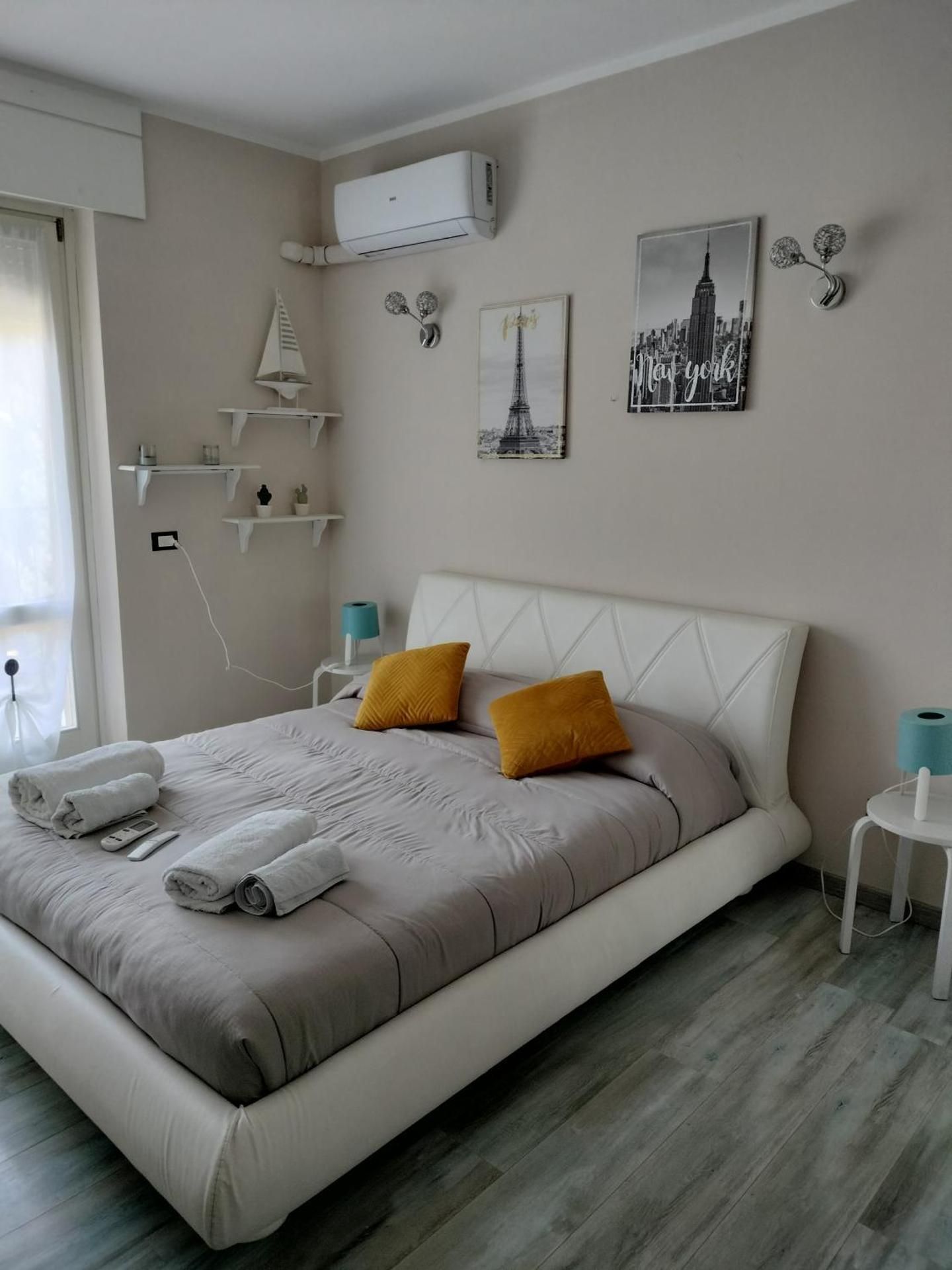 Studio with Balcony