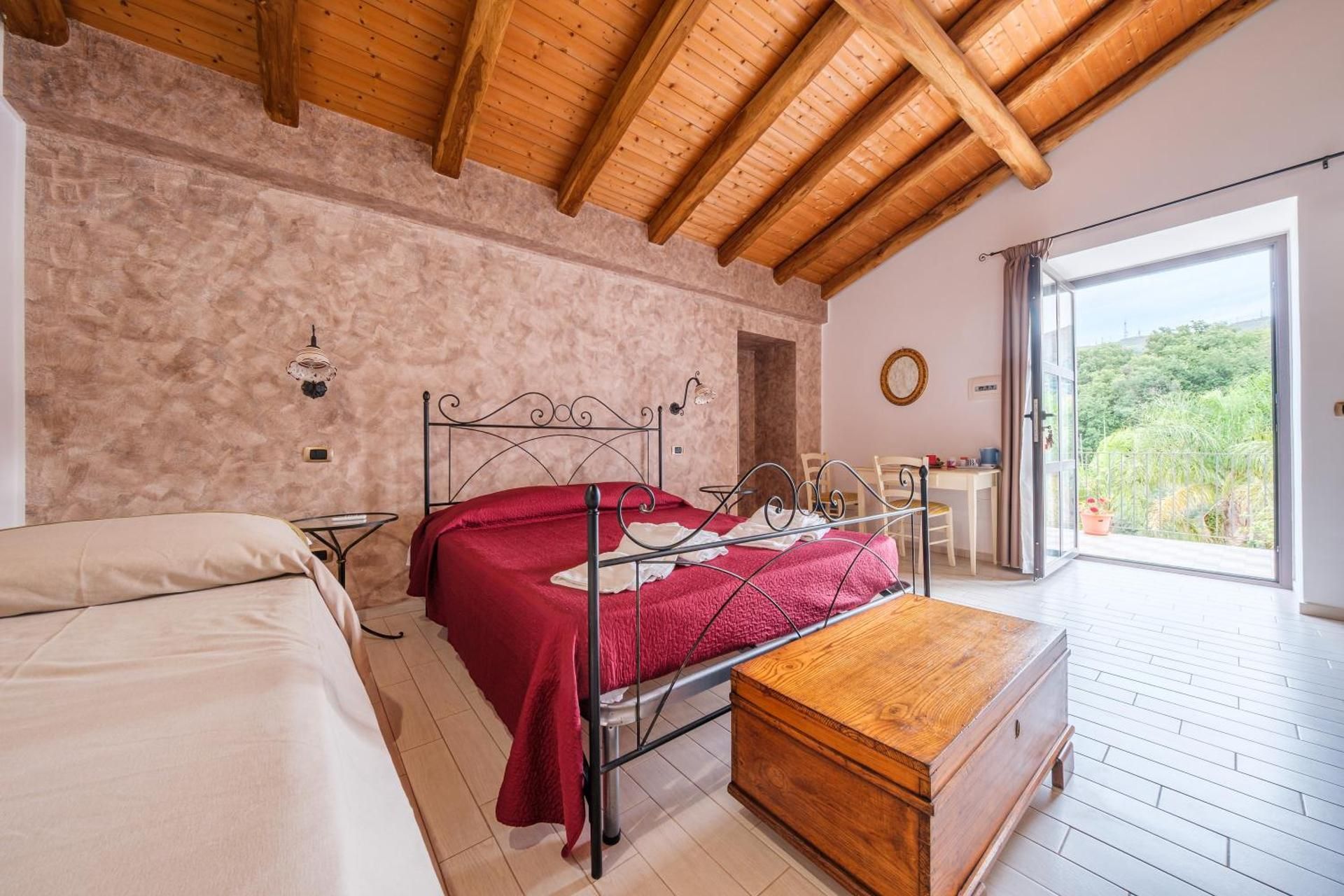 Antico Casale Gioiosa Marea Superior One-Bedroom Apartment with Balcony