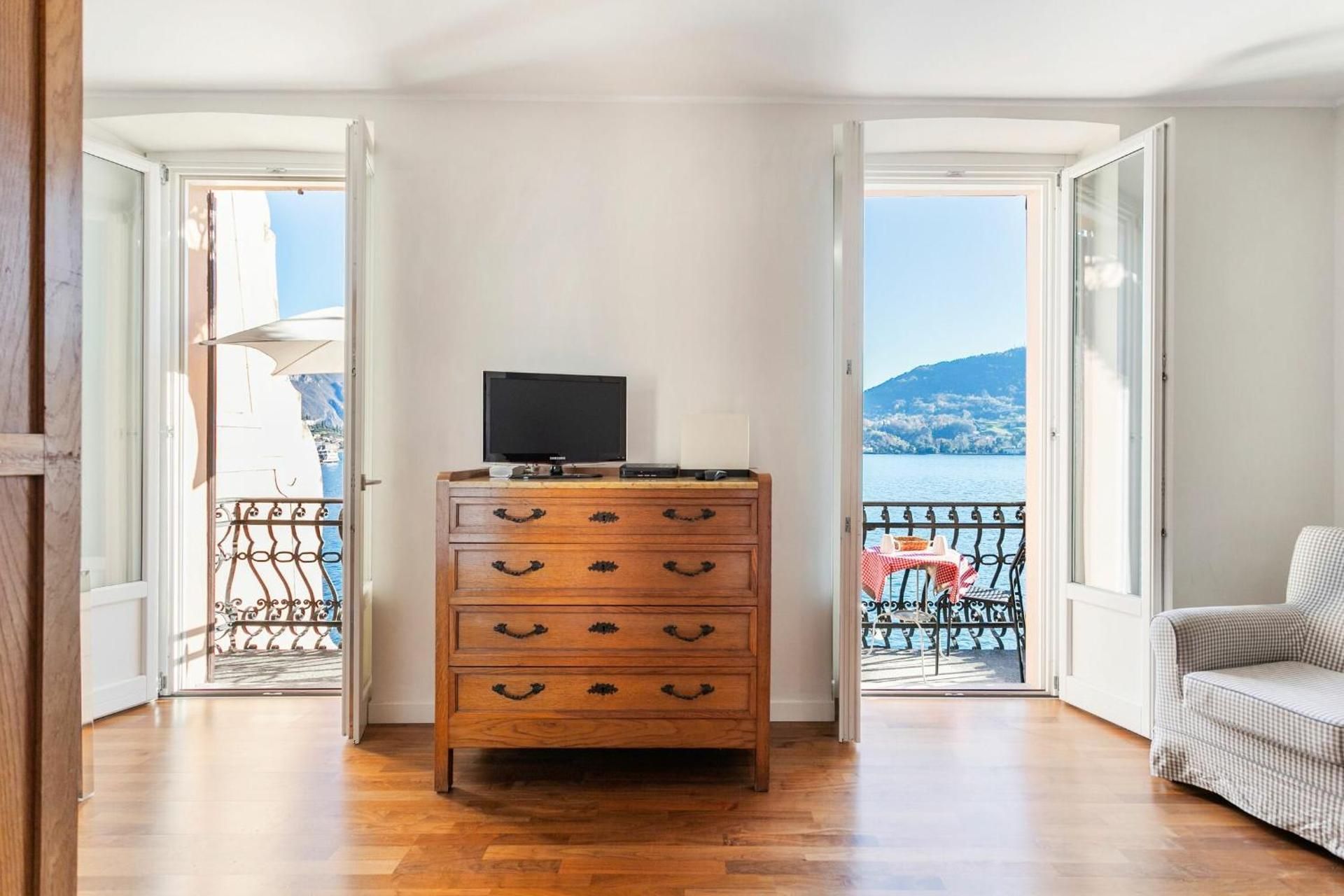 Studio with Balcony
