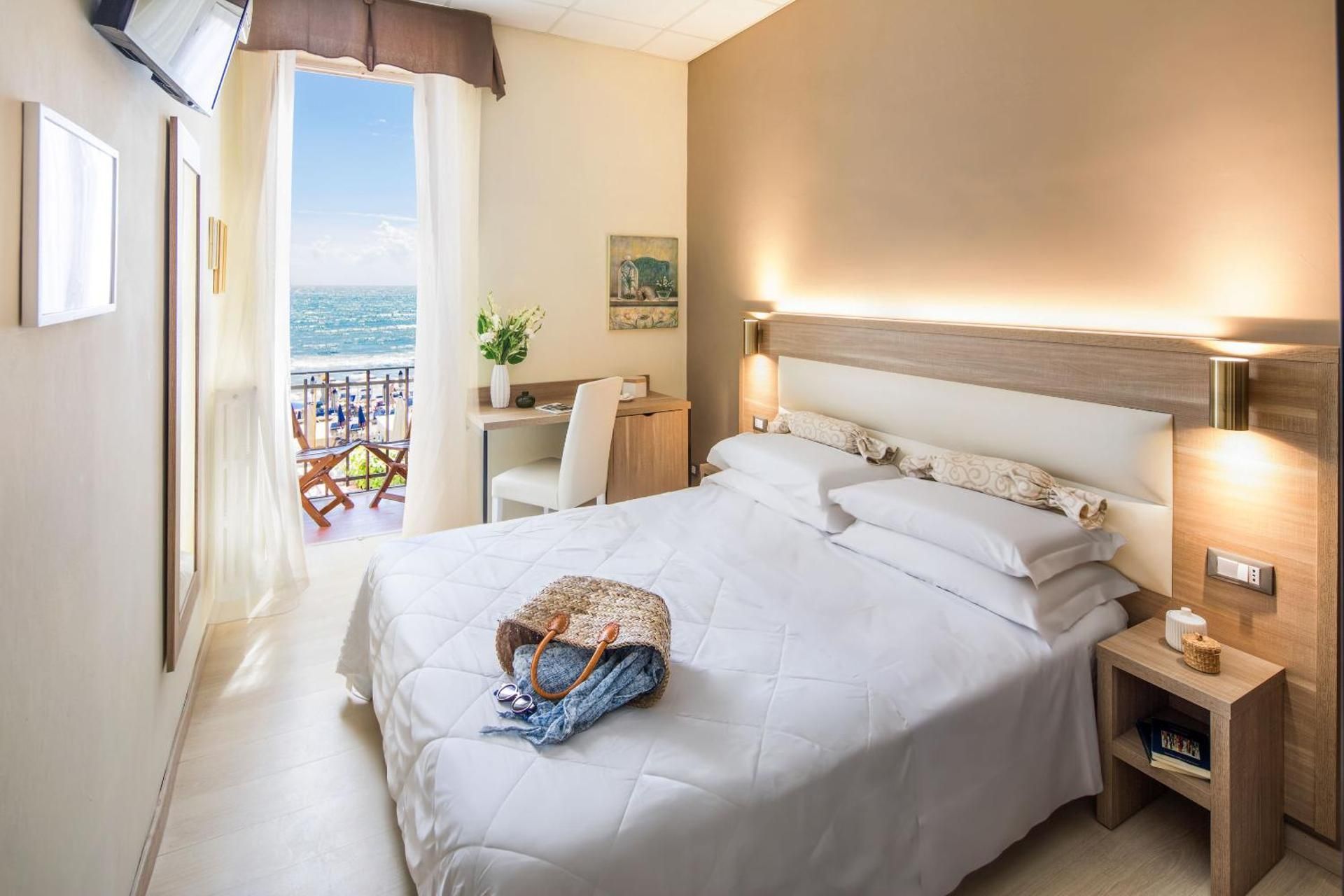 Double Room with Balcony and Sea View