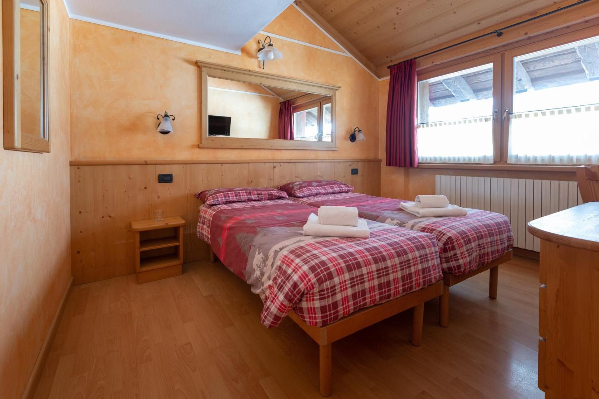 One-Bedroom Apartment - Split Level