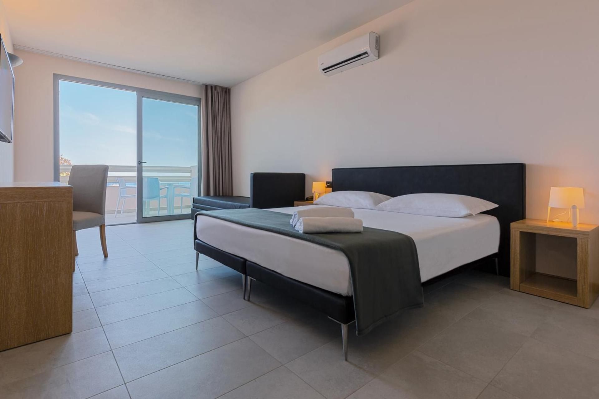 Superior Triple Room with Sea View
