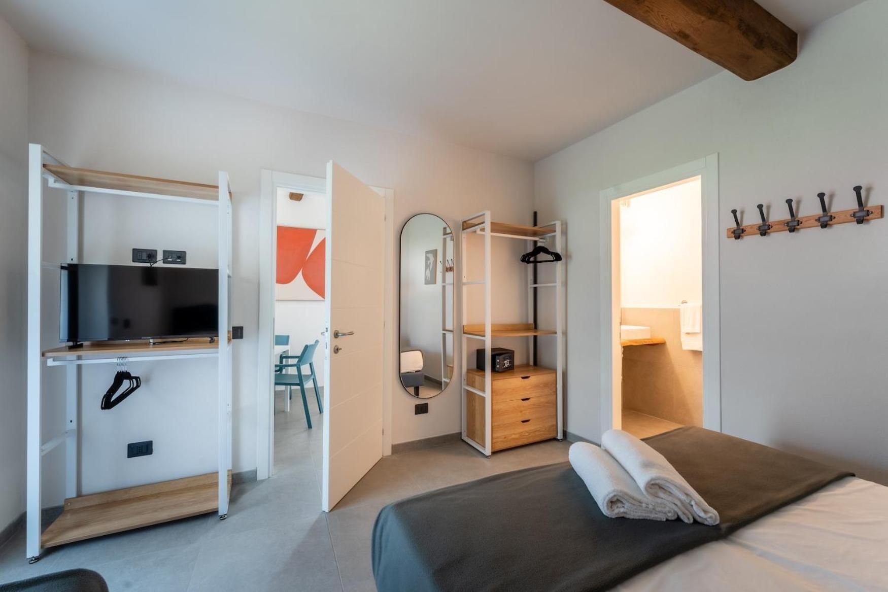 Studio Apartment